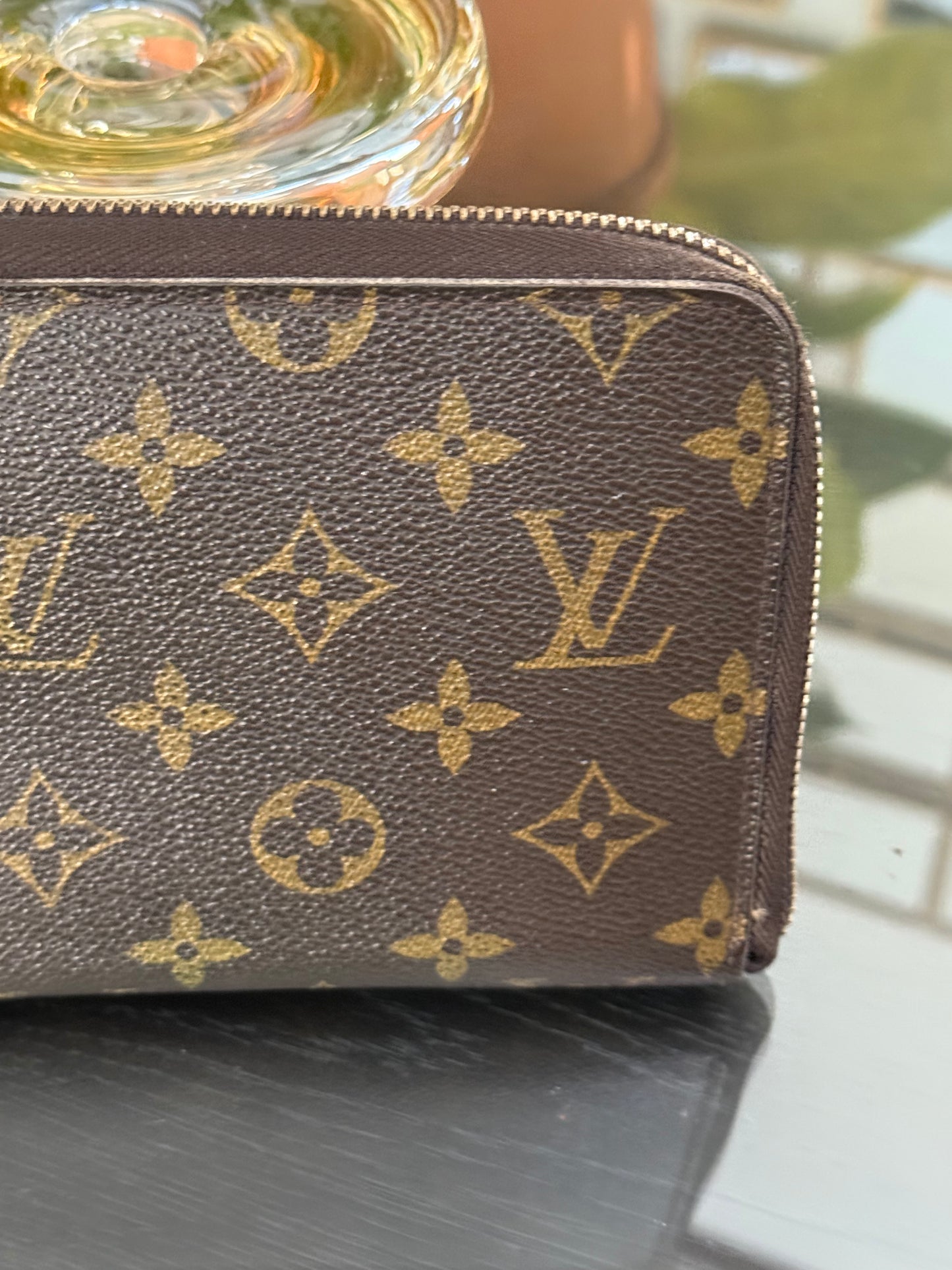 Zippy Wallet Organizer ๐
Year: 2008