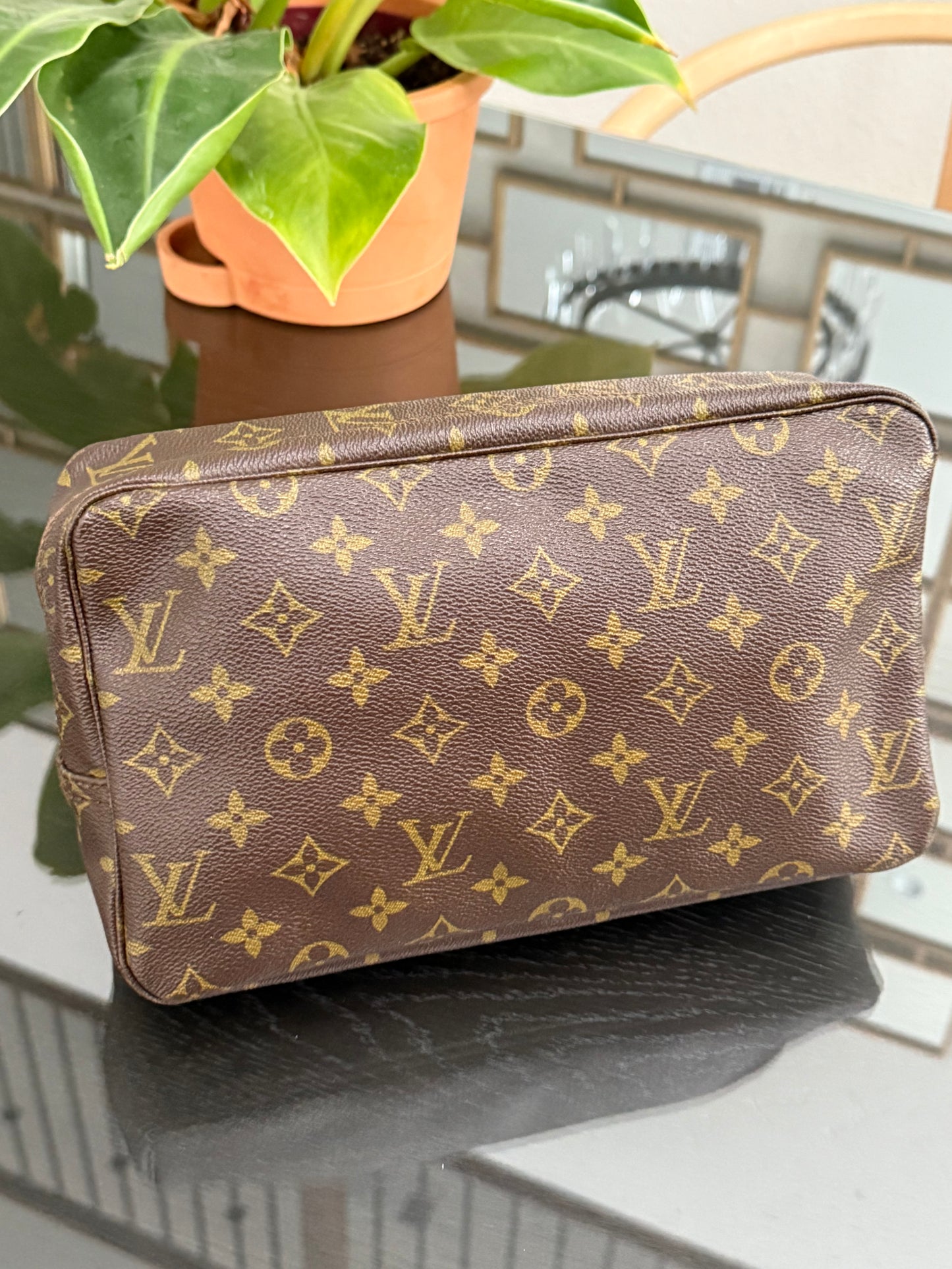 Trousse 28 -Pre Date Code