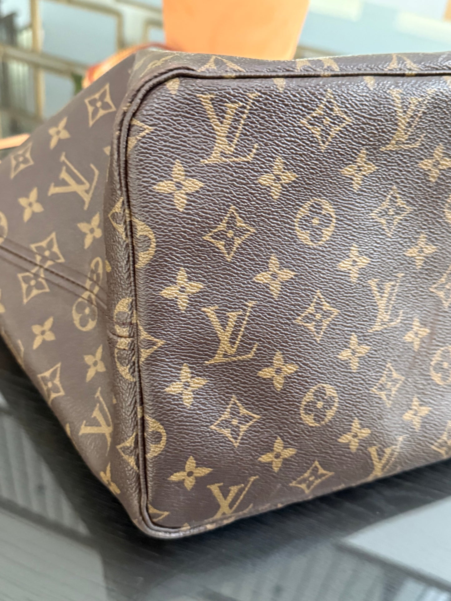 Neverfull GM in Peony with Dustbag 🗓️ Year: 2016