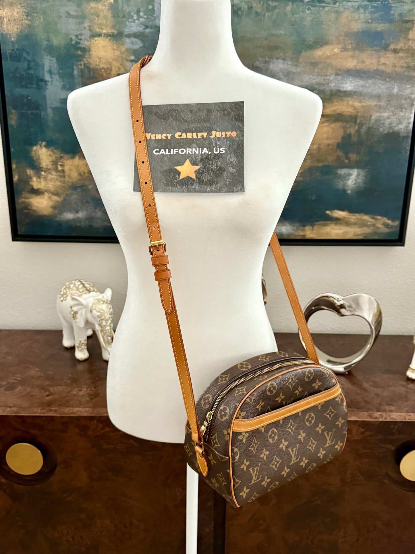 Blois Crossbody -🗓️ Year: 1999