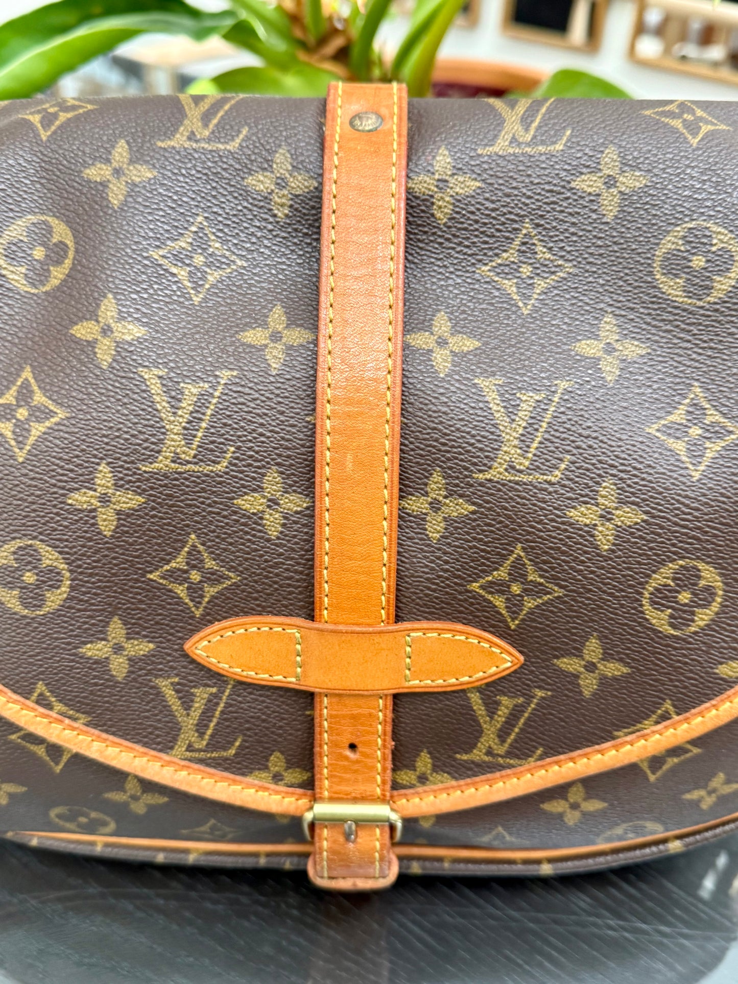 Saumur 30 Crossbody -Year: 1994