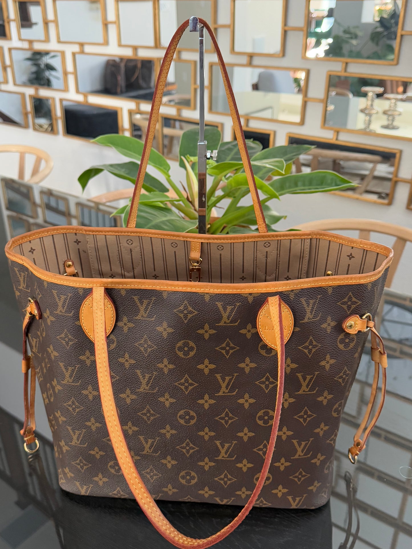 Neverfull MM with Dustbag and Insert Organizer -๐๏ธ Year: 2011