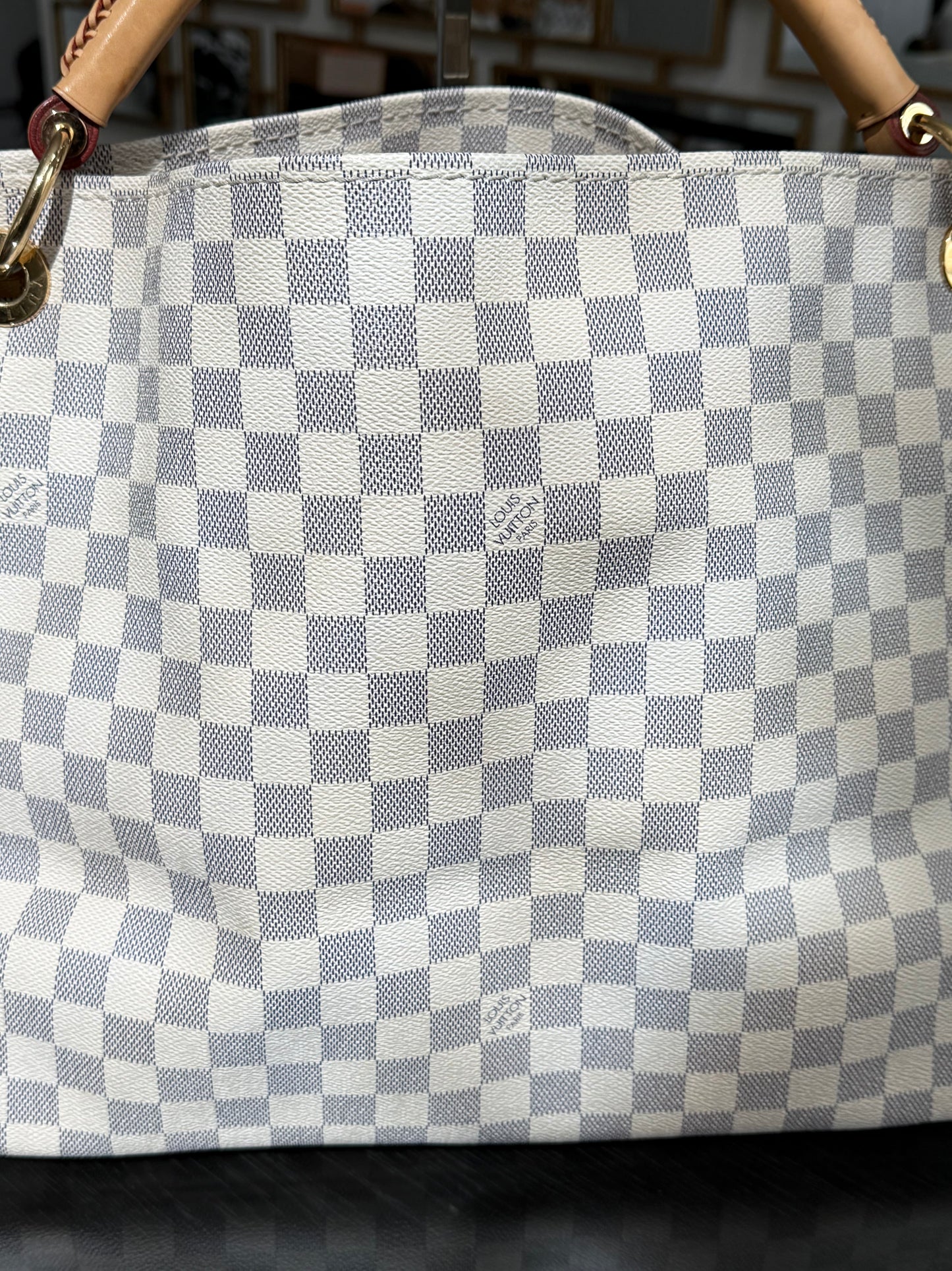 Artsy MM Azur with Dustbag and Insert Organizer- ๐
Year: 2011