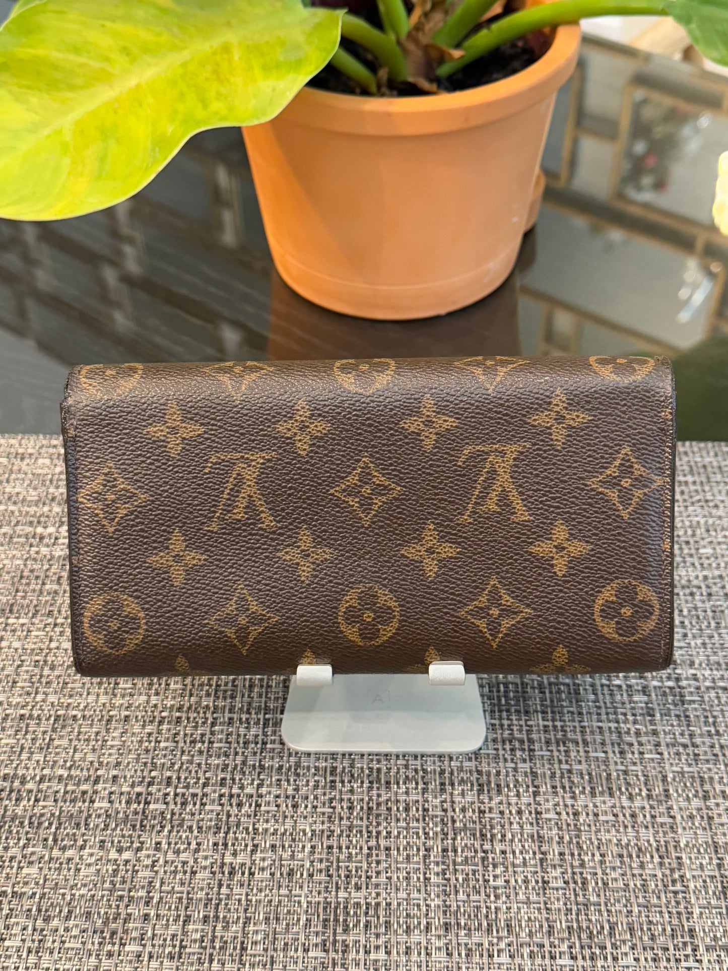 Sarah Wallet in Monogram with 10 Cardholders - ๐
Year: 2010