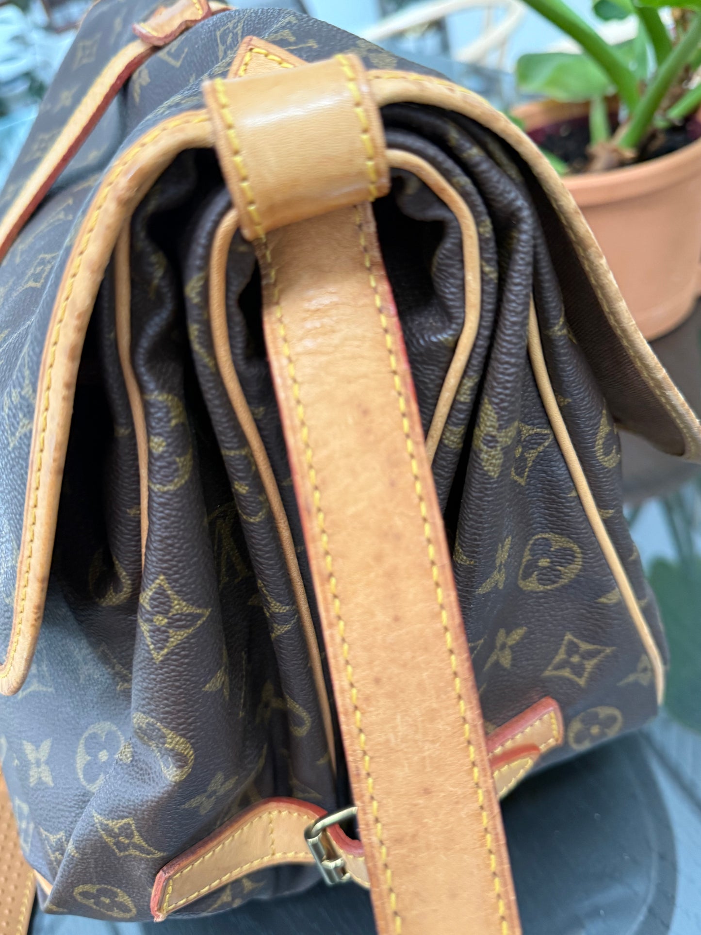 Saumur 35 Crossbody -๐๏ธ Year: 1992
