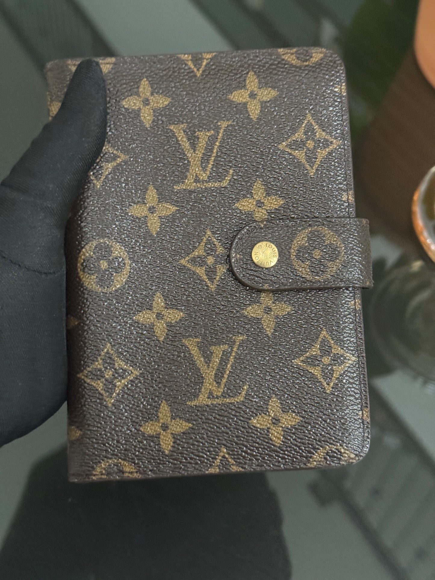 Monogram Papier Zip Passport Wallet -๐๏ธ Year: 1997