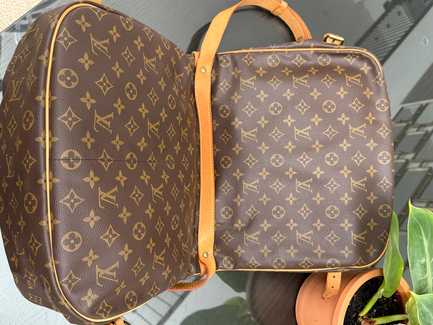 Saumur 35 Crossbody -๐๏ธ Year: 1992