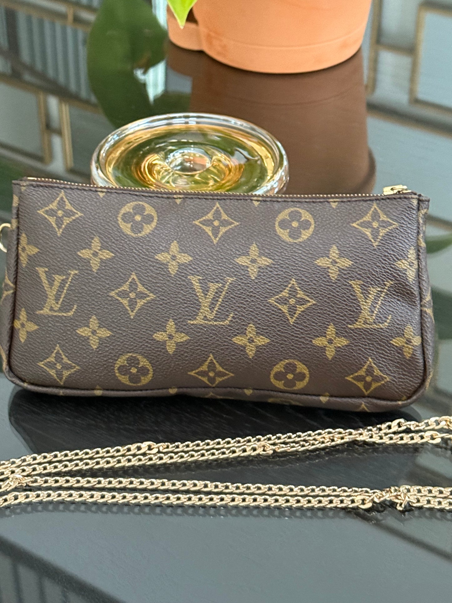 Sac Shopping Pouch with Generic Gold Strap