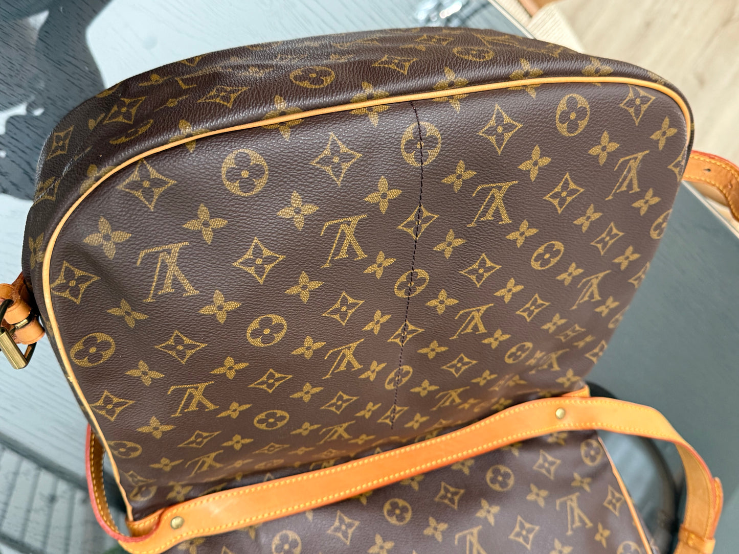 Saumur 35 Crossbody -๐๏ธ Year: 1992