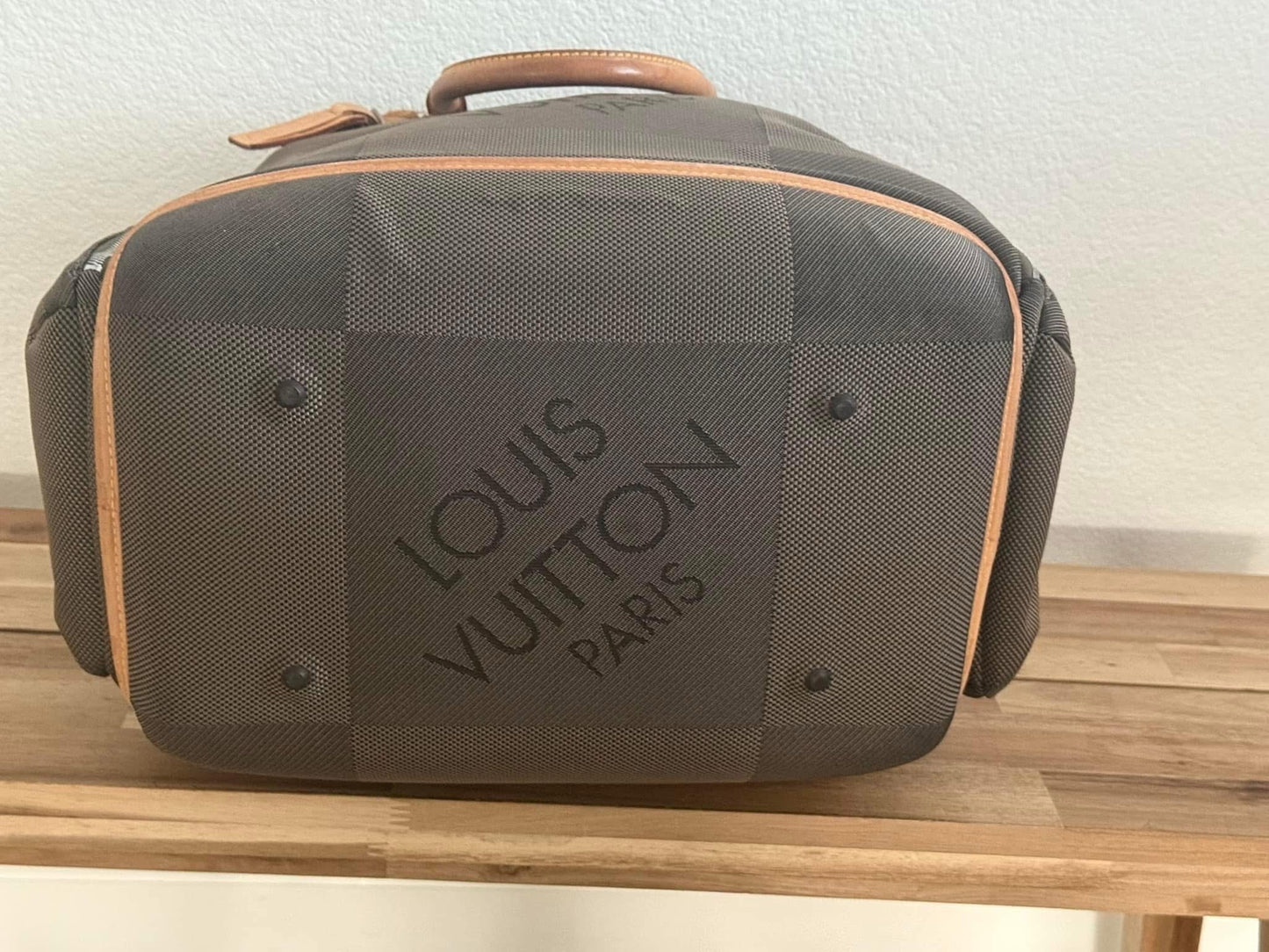 Damier Geant Aventeur Sport/Travel Bag -Year: 2004