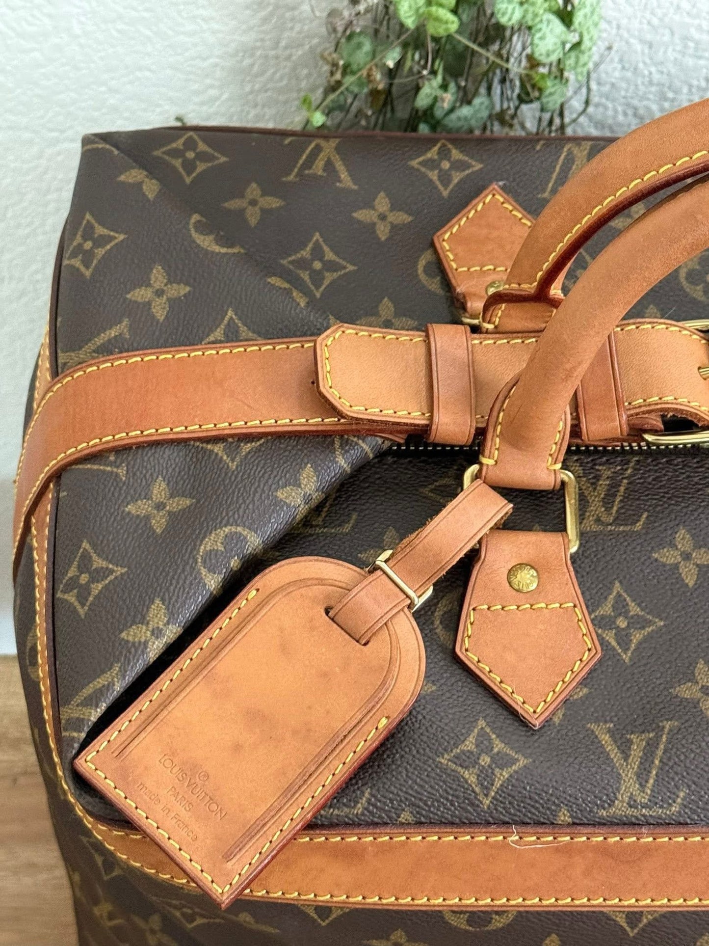 Cruiser 45 with Luggage tag and poignet -ποΈ Year: 2001