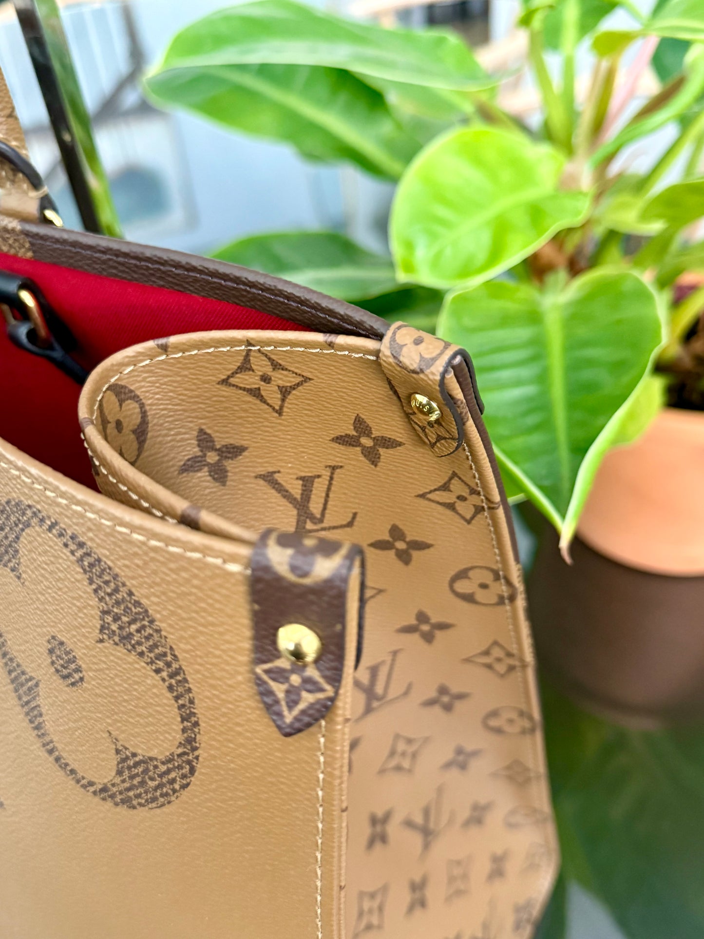 On The Go GM in Monogram -Microchip