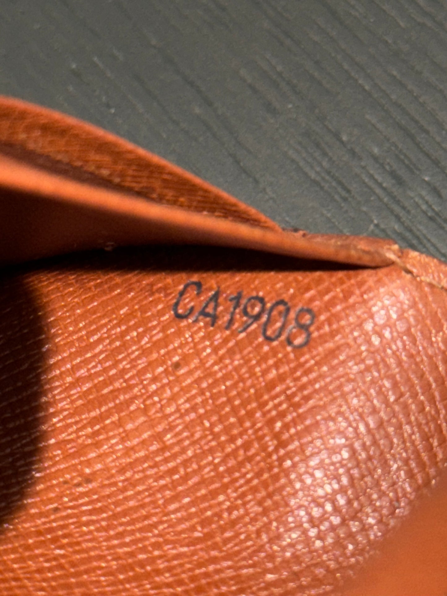 Porte Tressor Wallet in Monogram 🗓️ Year: 1998