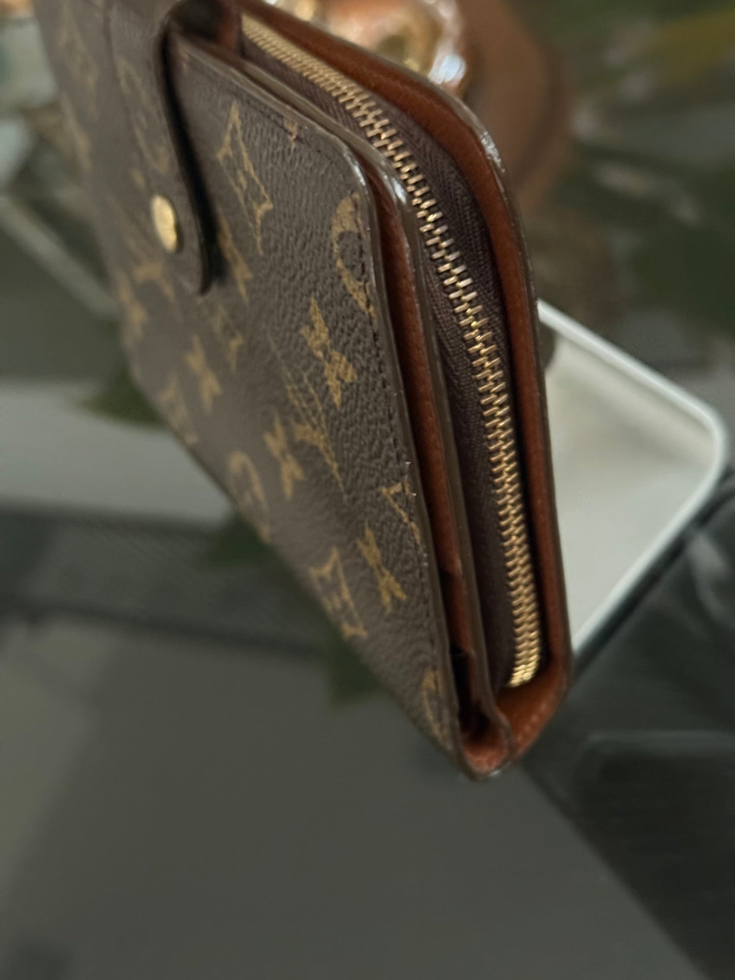 Monogram Papier Zip Passport Wallet -๐๏ธ Year: 1997