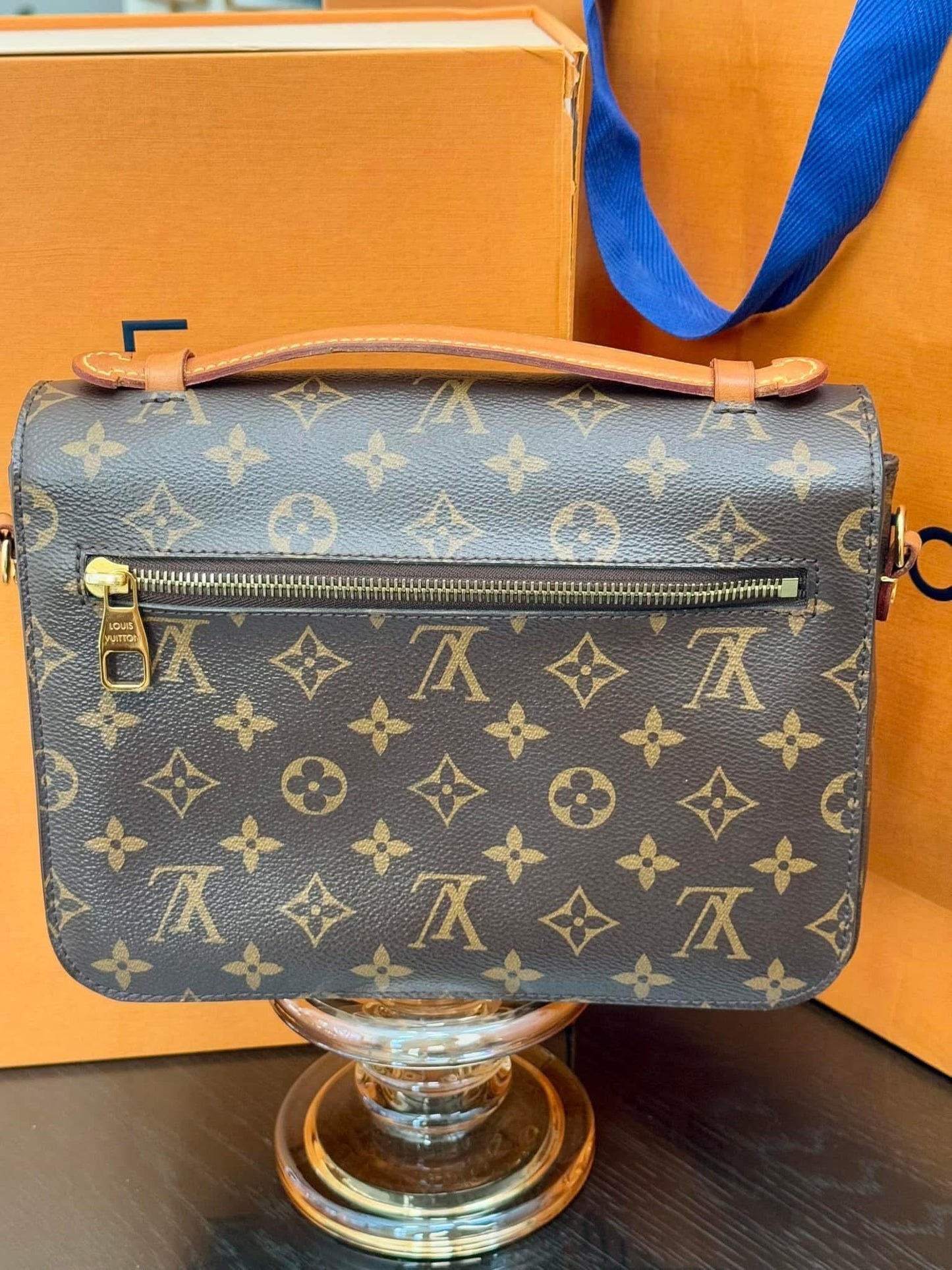Pochette Metis with Box, Dustbag and Paper bag -Microchip & Authenticed