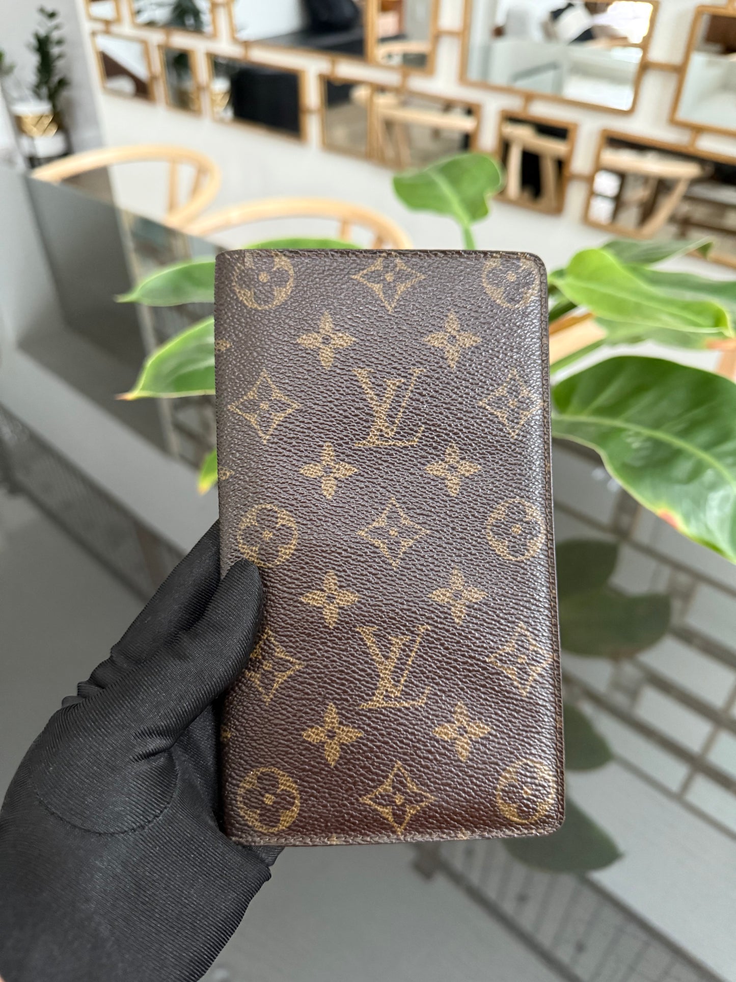 Monogram Checkbook Wallet with 6 Cardholders 🗓️ Year: 1987