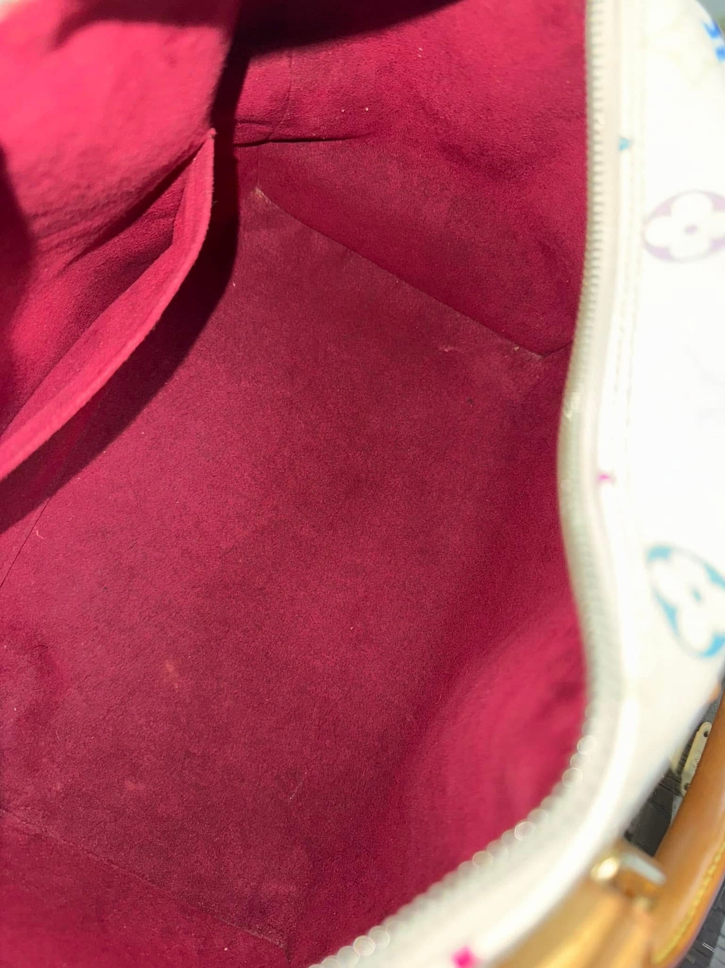 Multicolor Speedy 30 with Dustbag, clochette and keys π π
Year: 2007