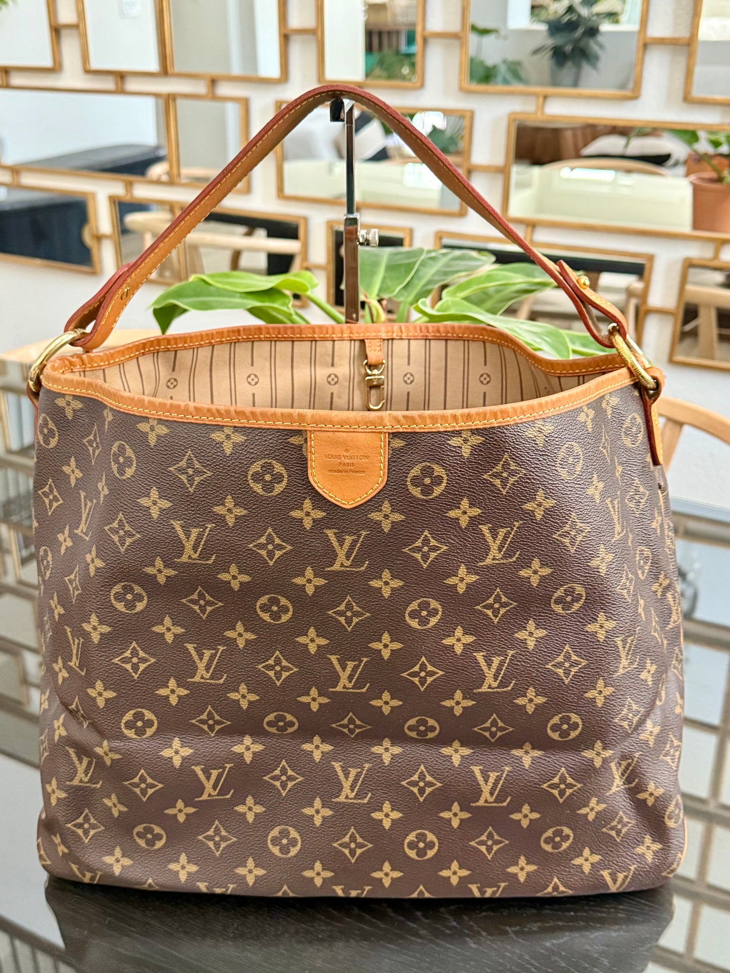 Delightful MM with Dustbag and Insert organizer π
Year: 2011