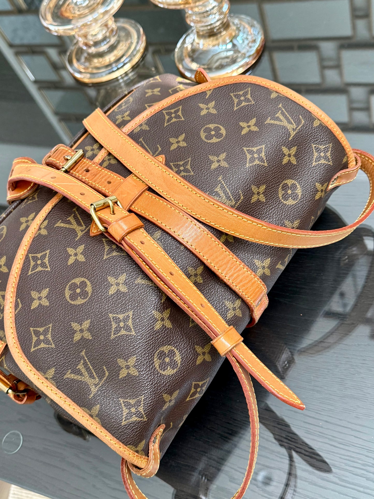Saumur 30 Crossbody -Year: 1994