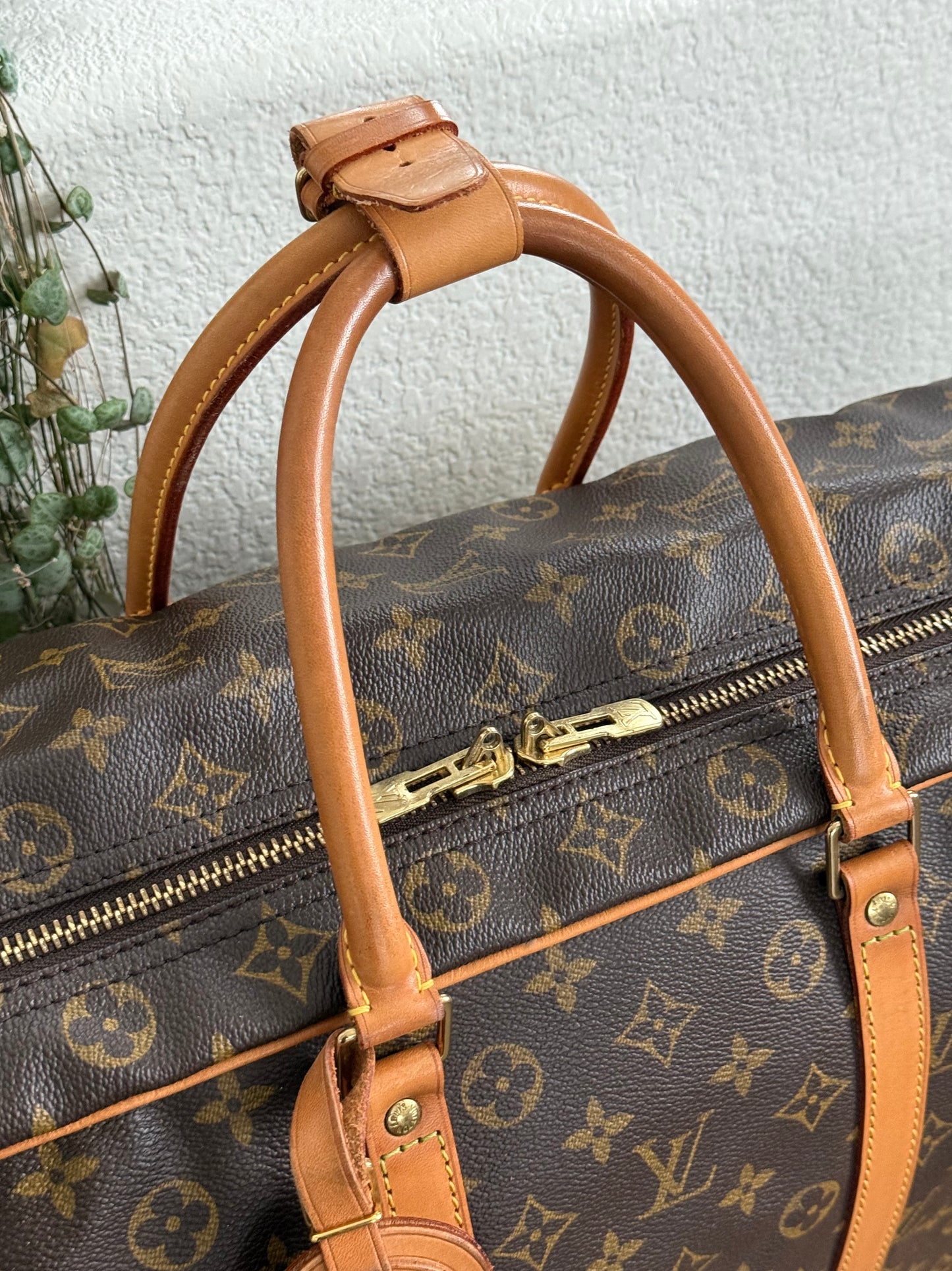 Sirius 50 Soft Suitcase Luggage - ๐
Year: 199