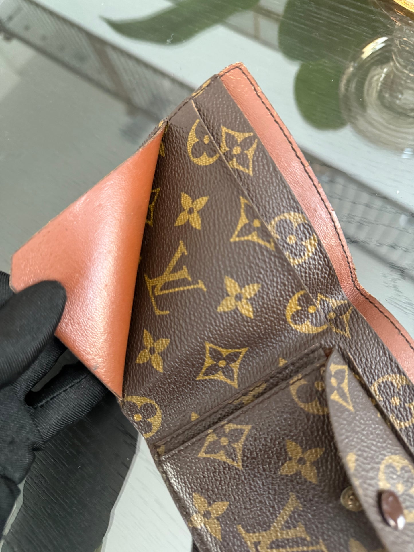 Vintage Monogram Mens Bifold Wallet ๐๏ธ Year: Pre Date