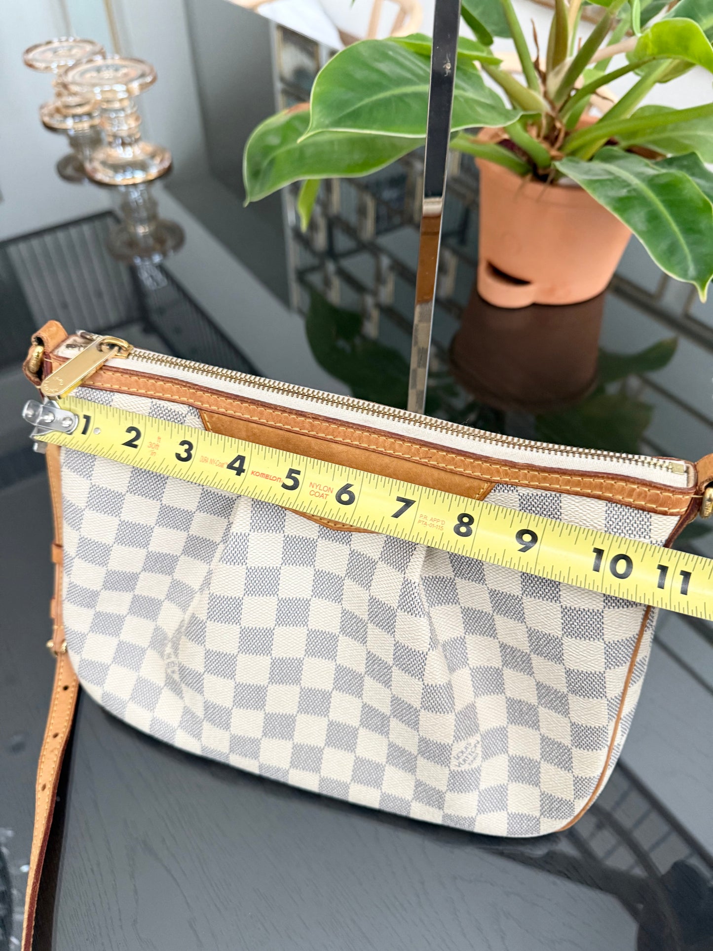 Siracusa PM Crossbody - ๐
Year: 2011