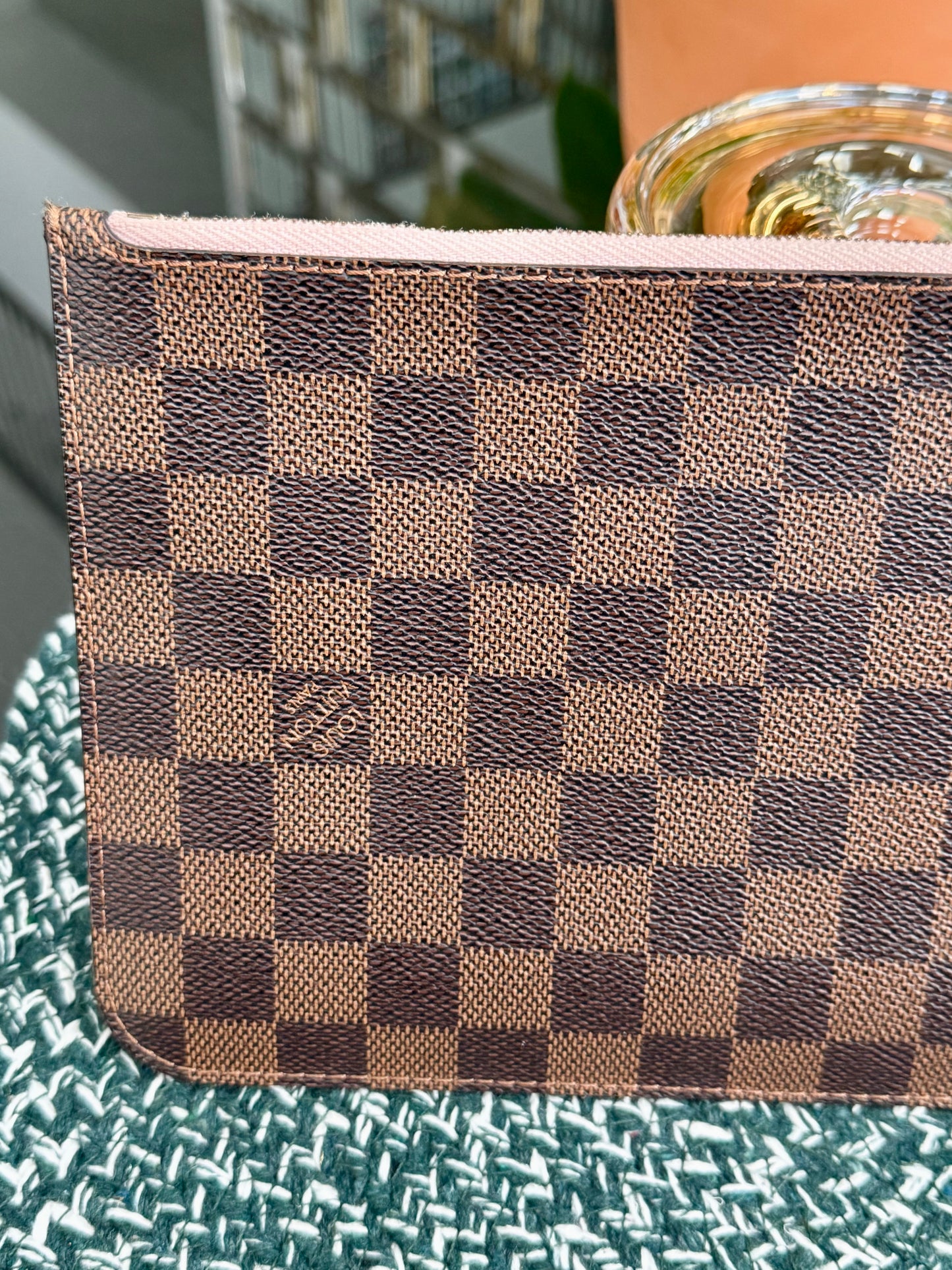 Neverfull MM/GM Pouch in De Rose Ballerine 🗓️ Year: 2016