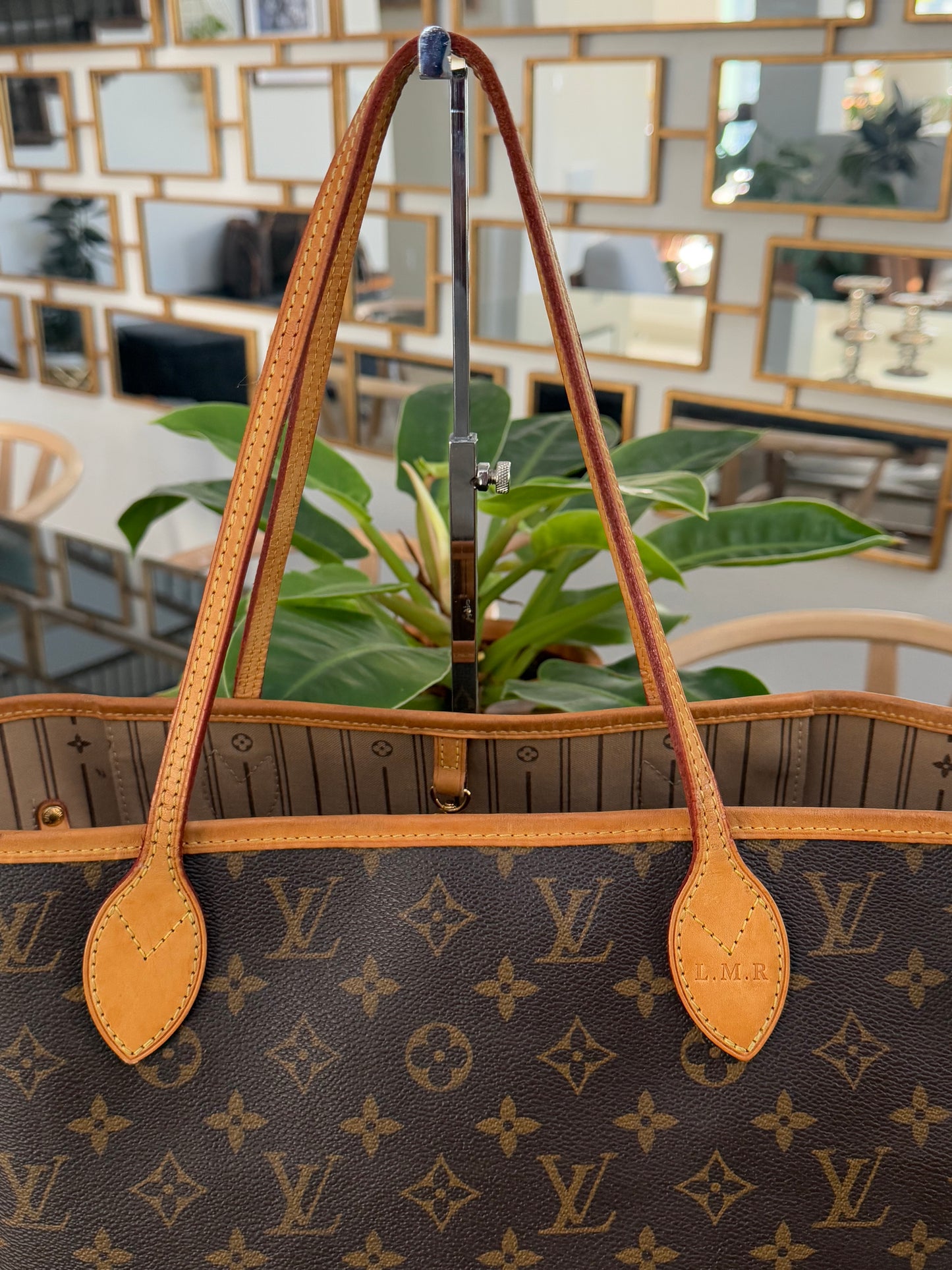 Neverfull MM with Dustbag and Insert Organizer -๐๏ธ Year: 2011