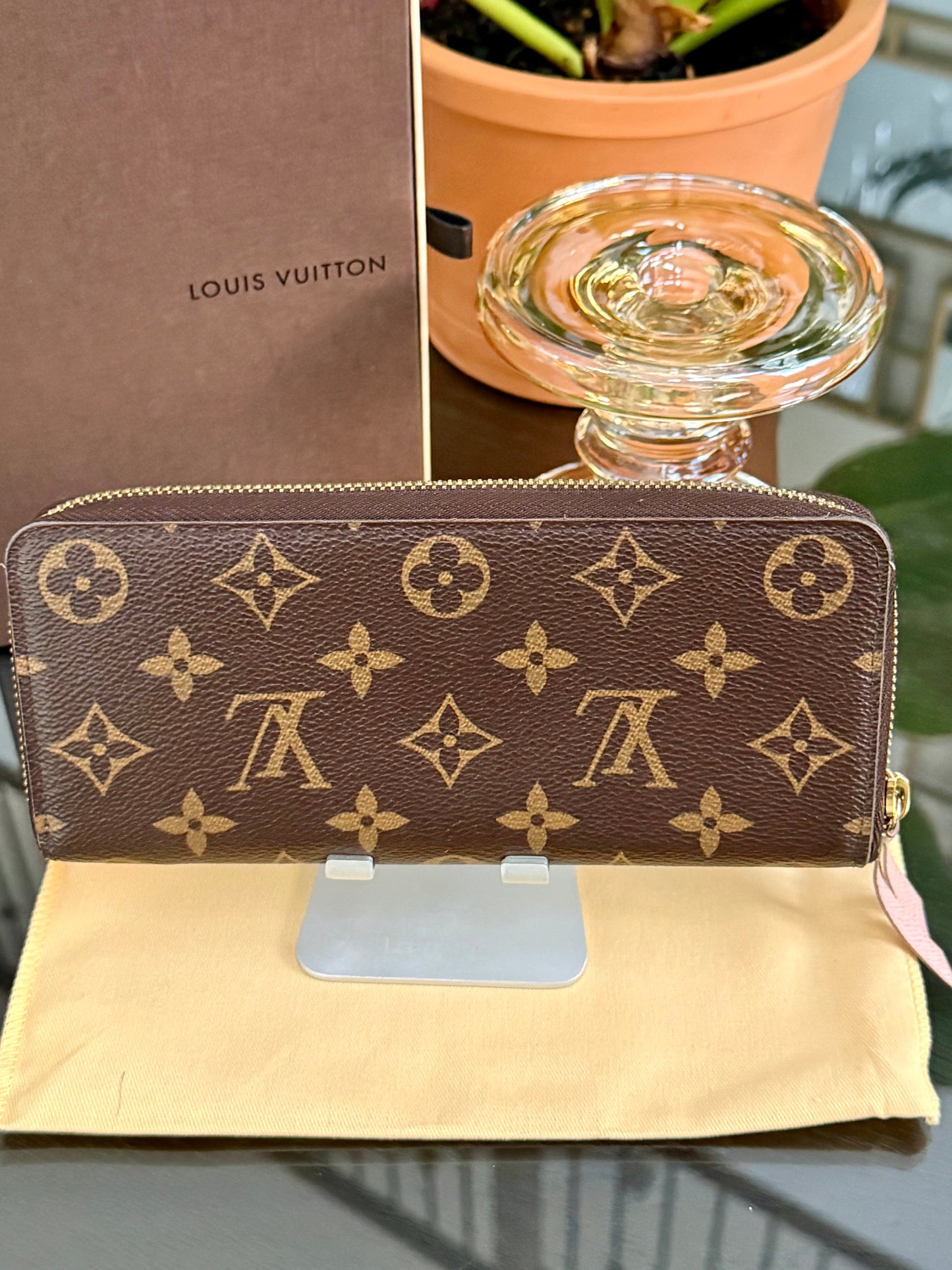 Clemence Wallet in Rose Ballerine Monogram with Dustbag and Box π
Microchipped