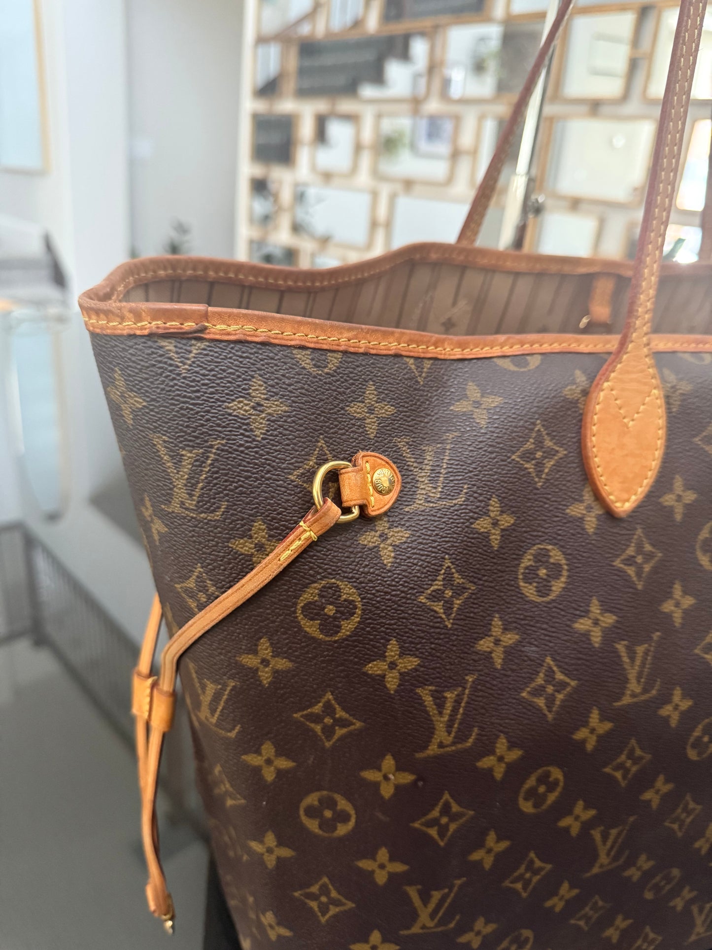 Neverfull GM in Monogram with Insert Organizer 🗓️ Year: 2007