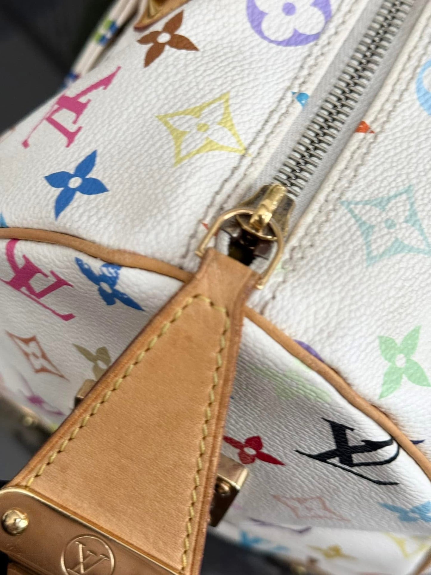 Multicolor Speedy 30 with Dustbag, clochette and keys π π
Year: 2007
