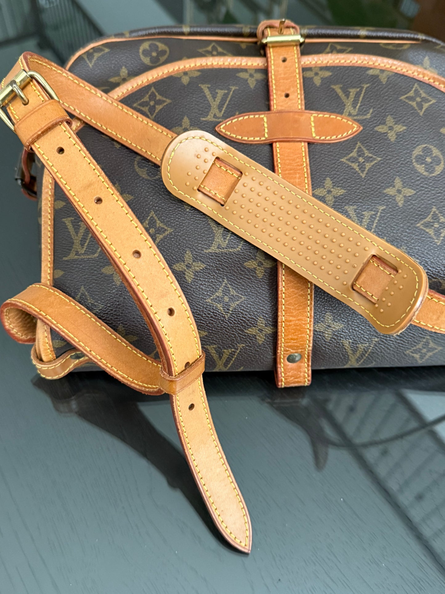 Saumur 30 Crossbody - Year: 1996
