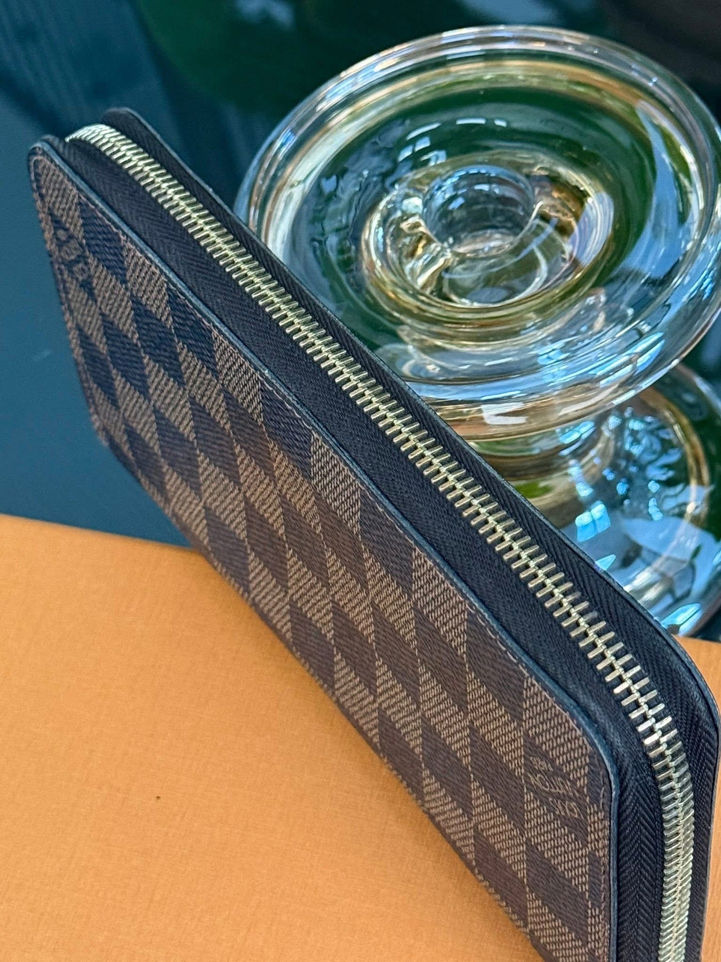 Zippy Long Wallet in DE with Box Year: 2013