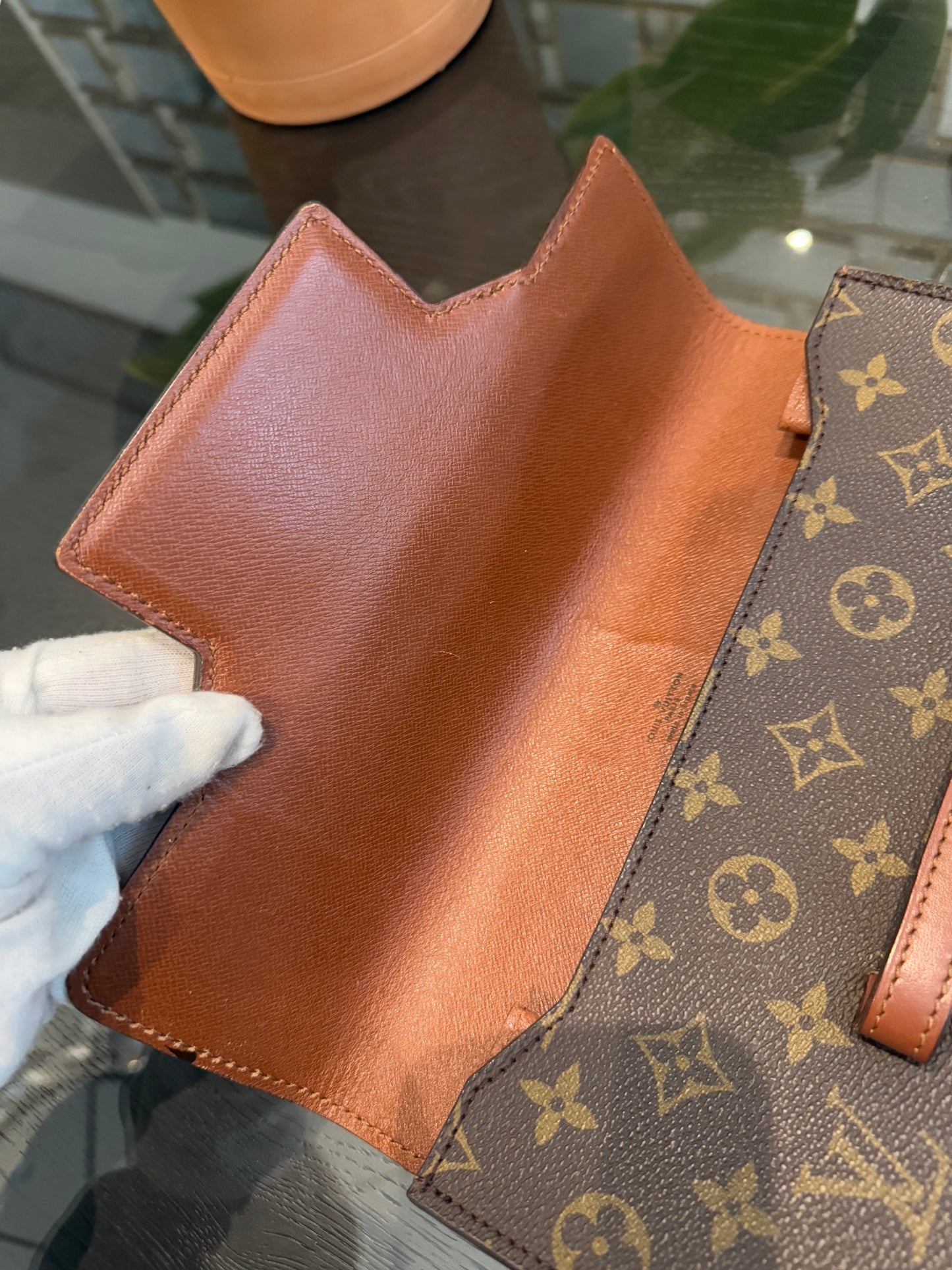 Chaillot Clutch w/ Dustbag -Year: 1987