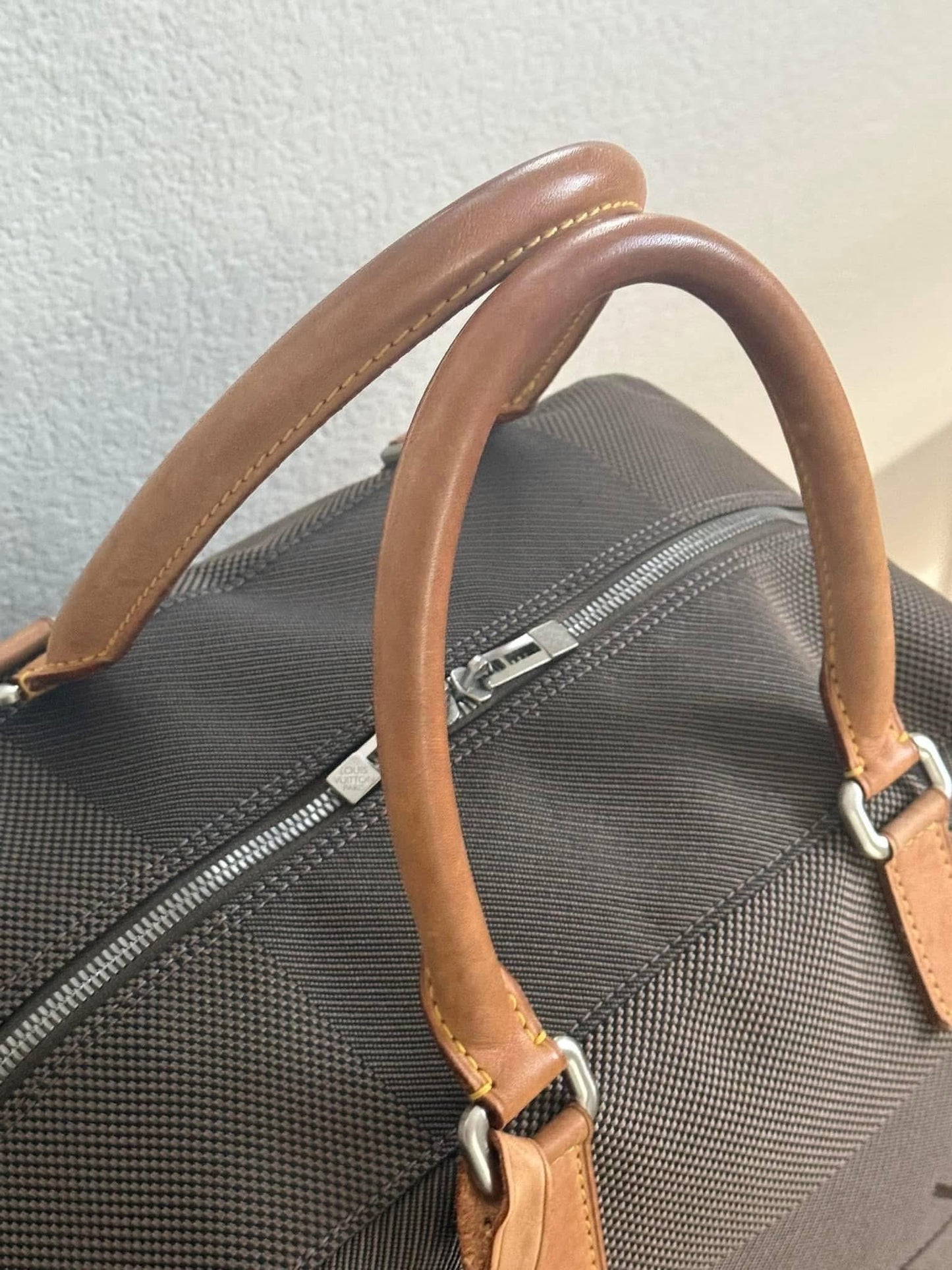 Damier Geant Aventeur Sport/Travel Bag -Year: 2004