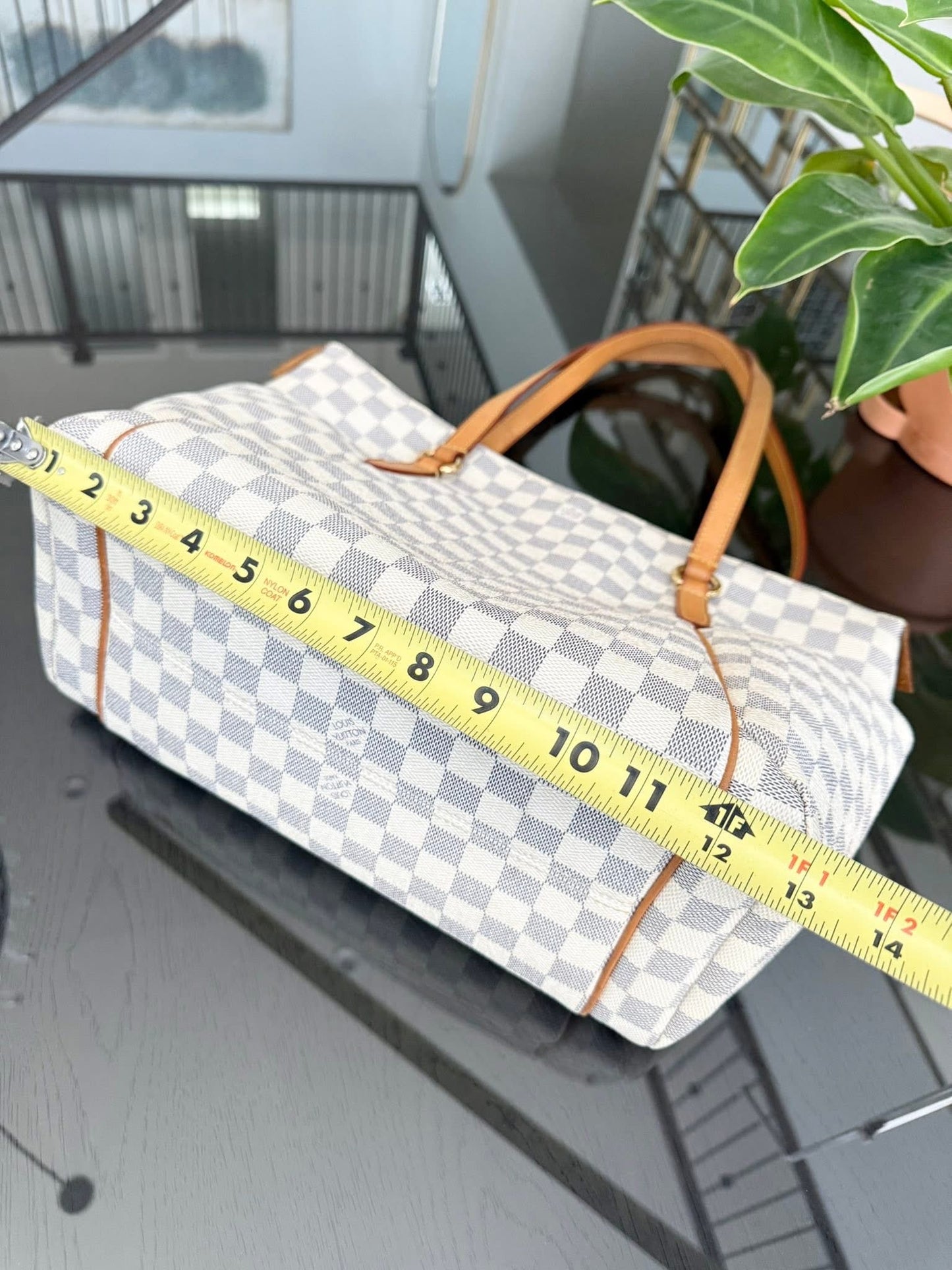 Totally MM in Azur with Dustbag and Insert Organizer -Year: 2010