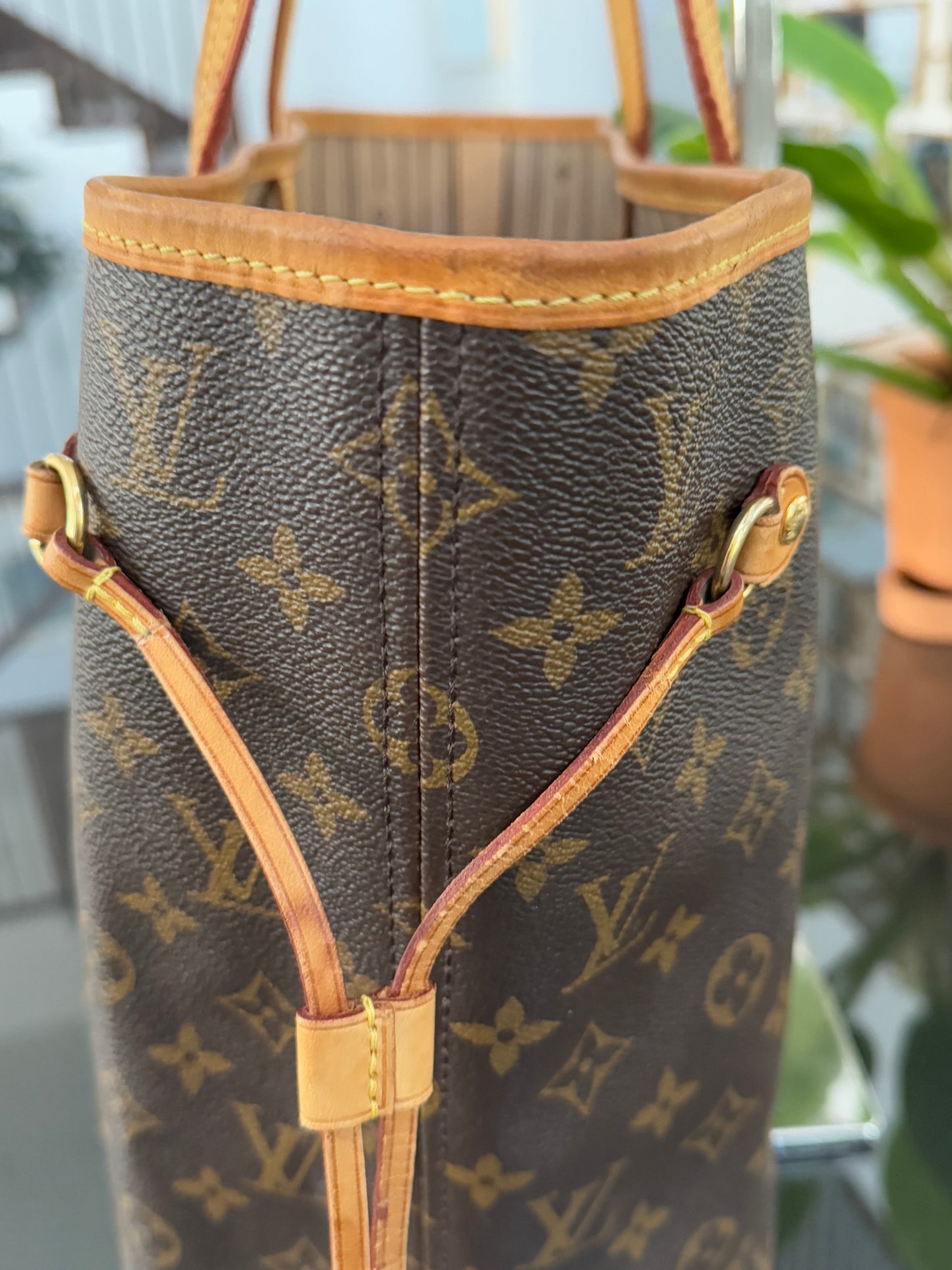 Neverfull MM with Dustbag and Insert Organizer -๐๏ธ Year: 2011