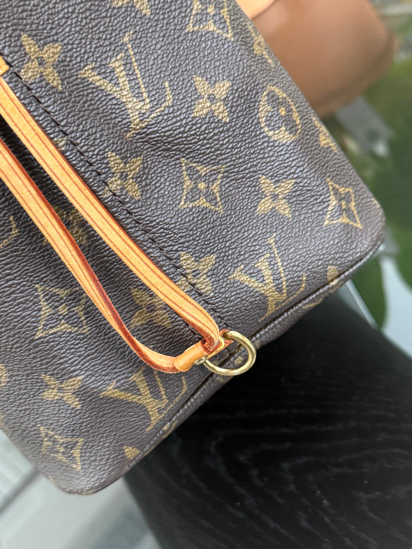 Neverfull MM with Dustbag 🗓️ Year: 2008