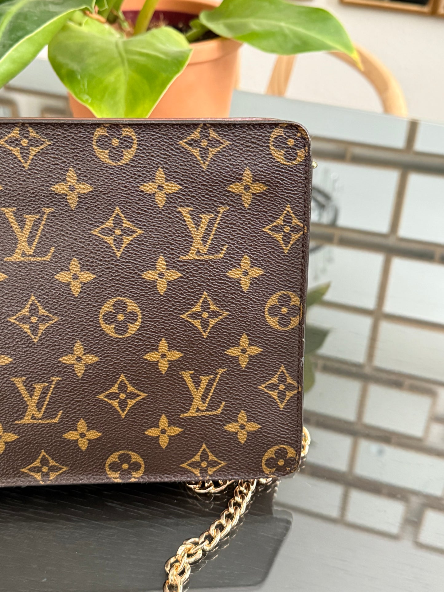 Pochette Homme Clutch -🗓️ Year: 1995