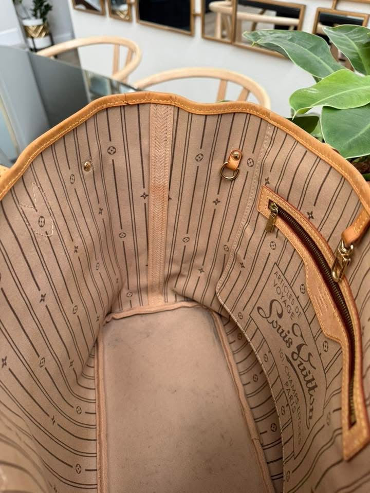 Neverfull MM with Dustbag π
Year: 2007