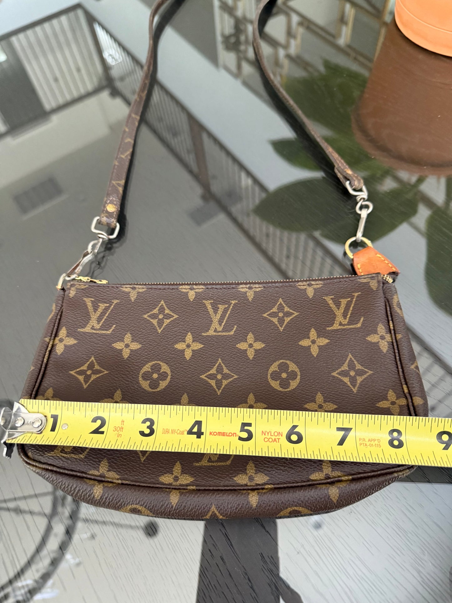 Pochette Accessories with Vintage Crossbody Strap - ๐
Year: 1999