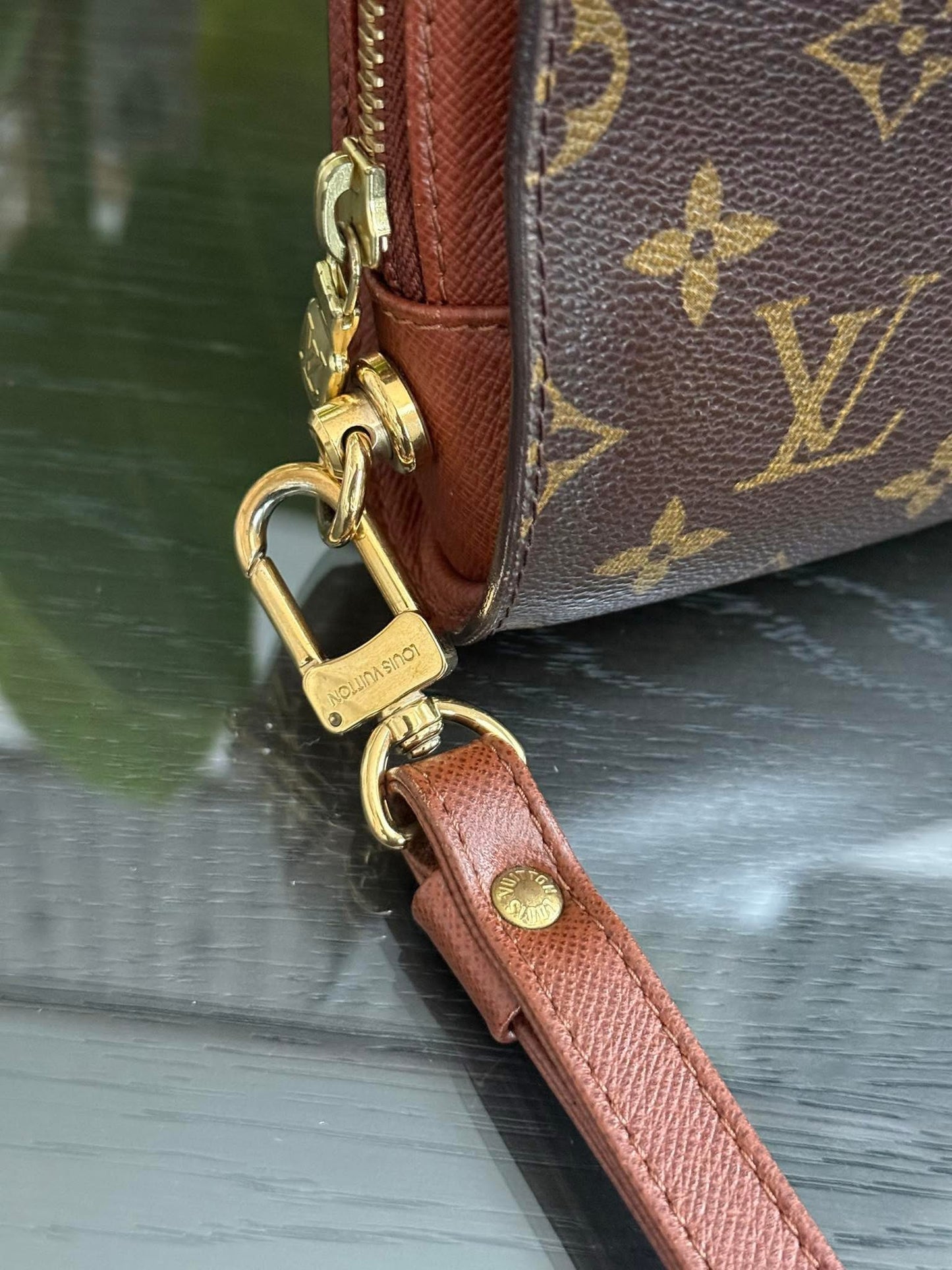 Orsay Clutch
๐๏ธ Year: 2000