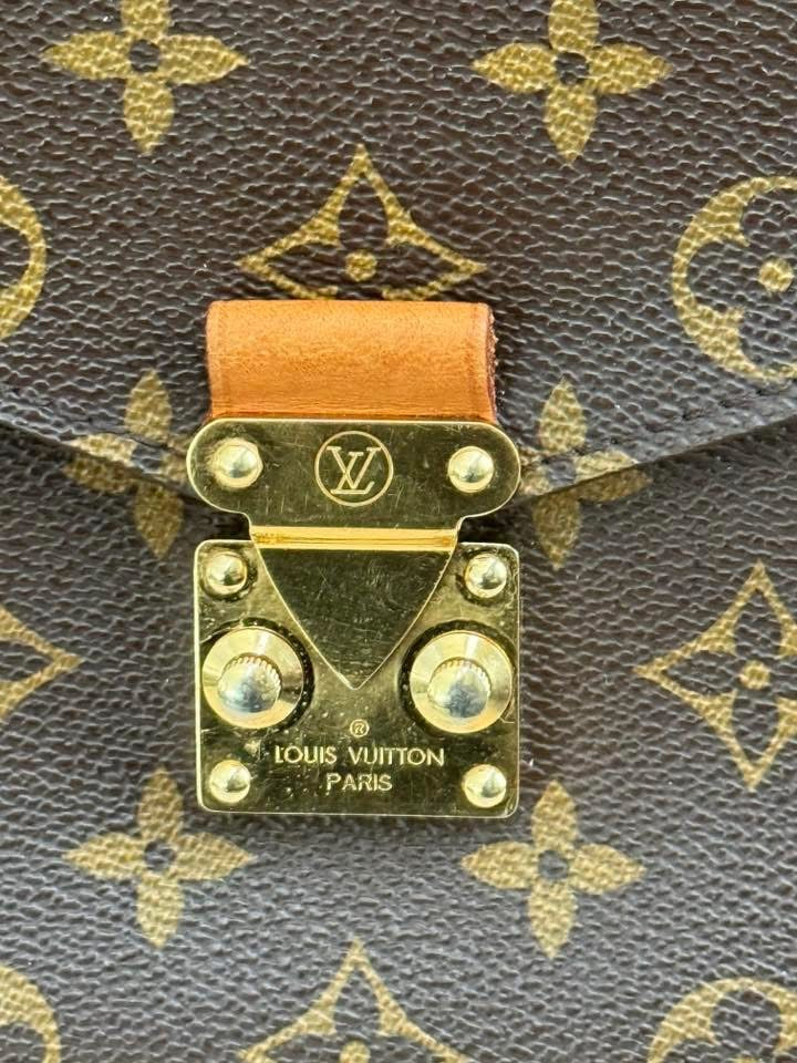 Pochette Metis in Monogram with Box, Dustbag and Paper bag -Year 2015
