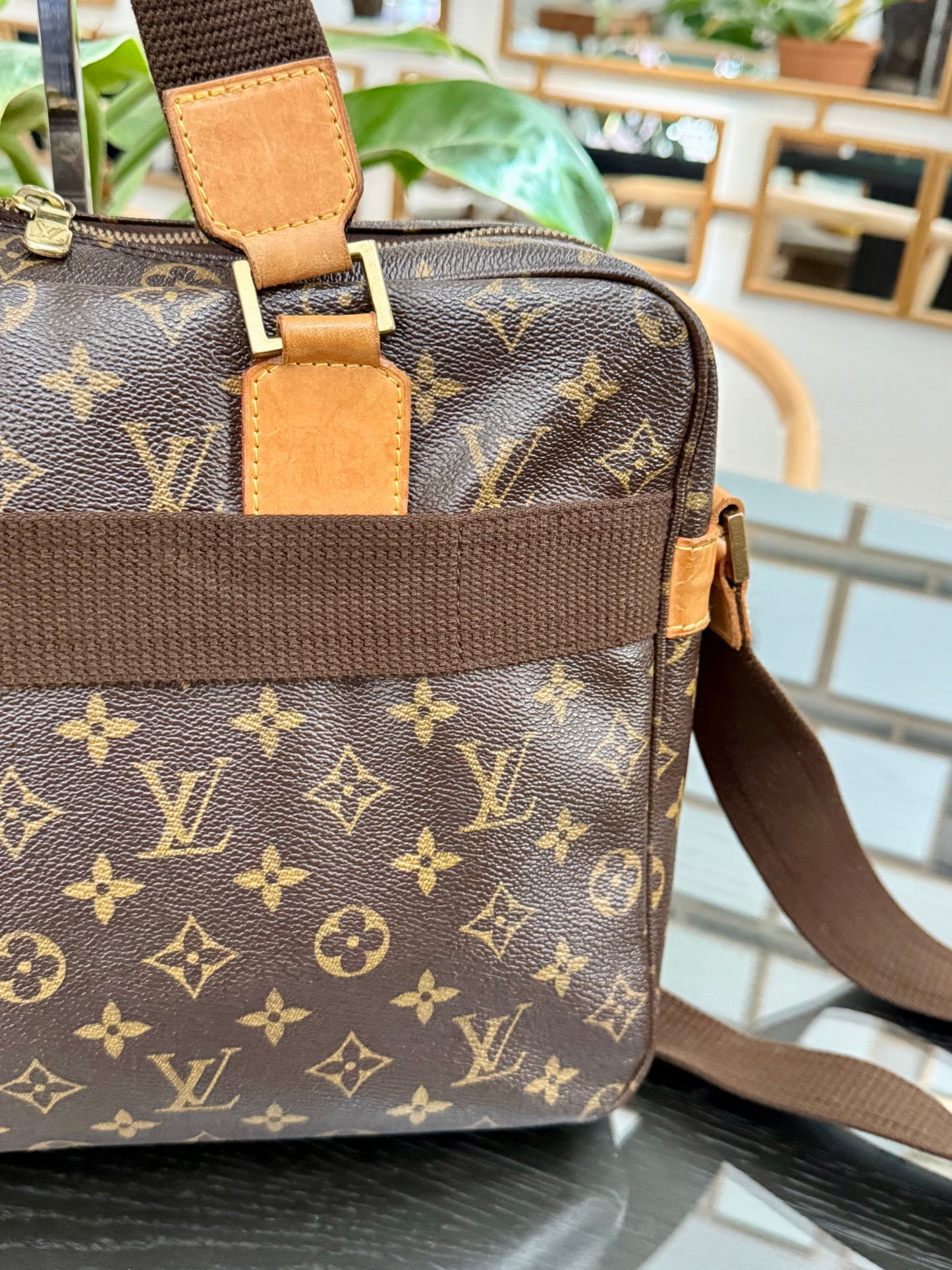 Sac Boshpore 2 Way bag in Monogram ๐๏ธ Year: 2005