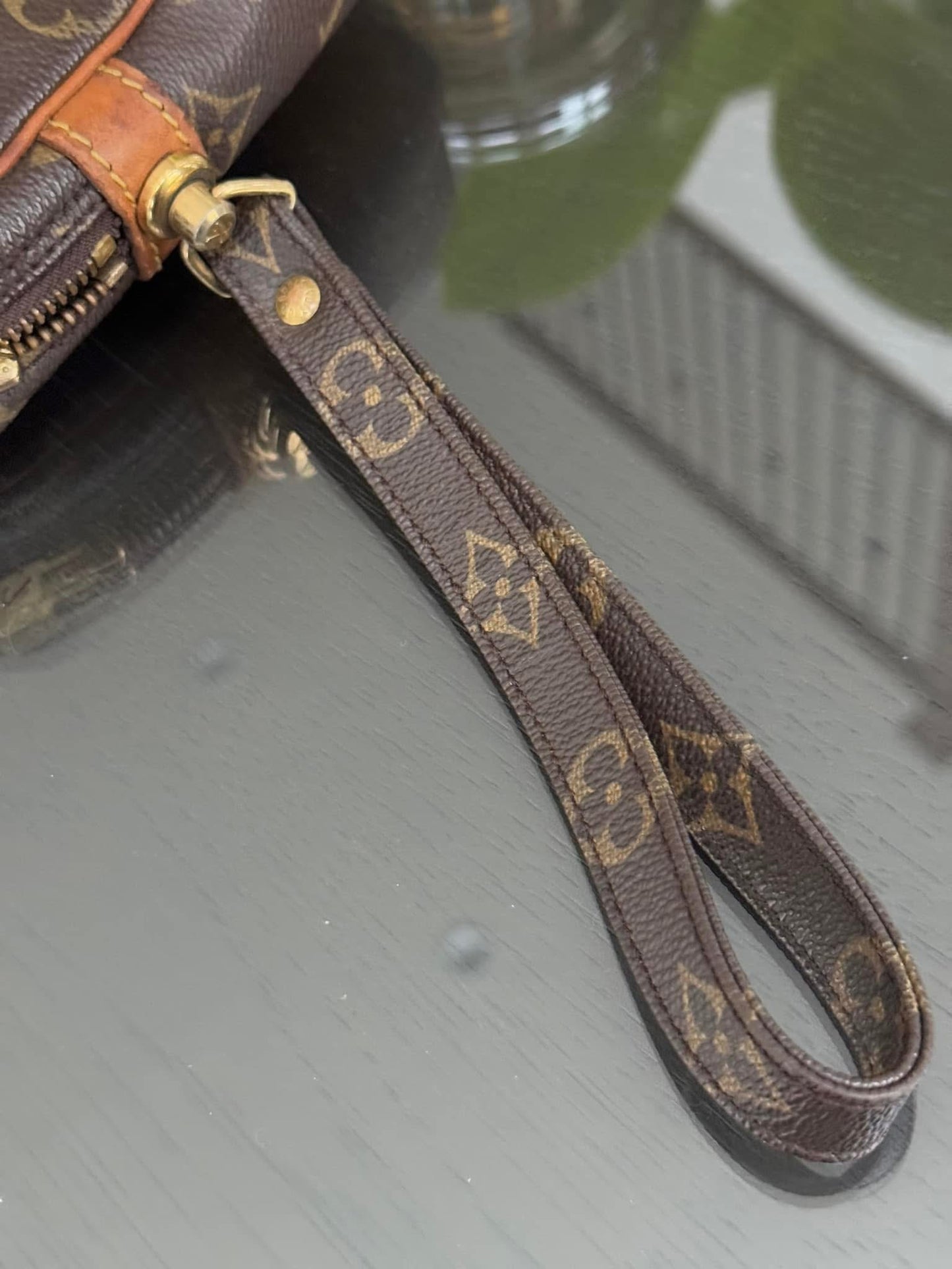 Marley Dragonne Clutch
๐๏ธ Year: 1986