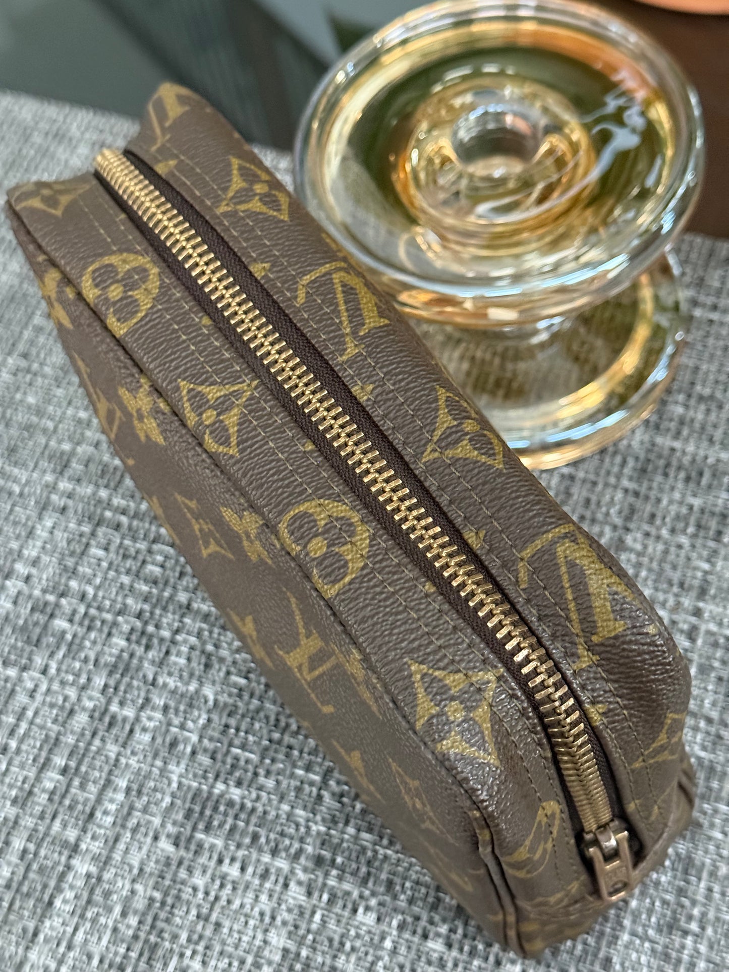 Trousse 18 -Pre Date Code