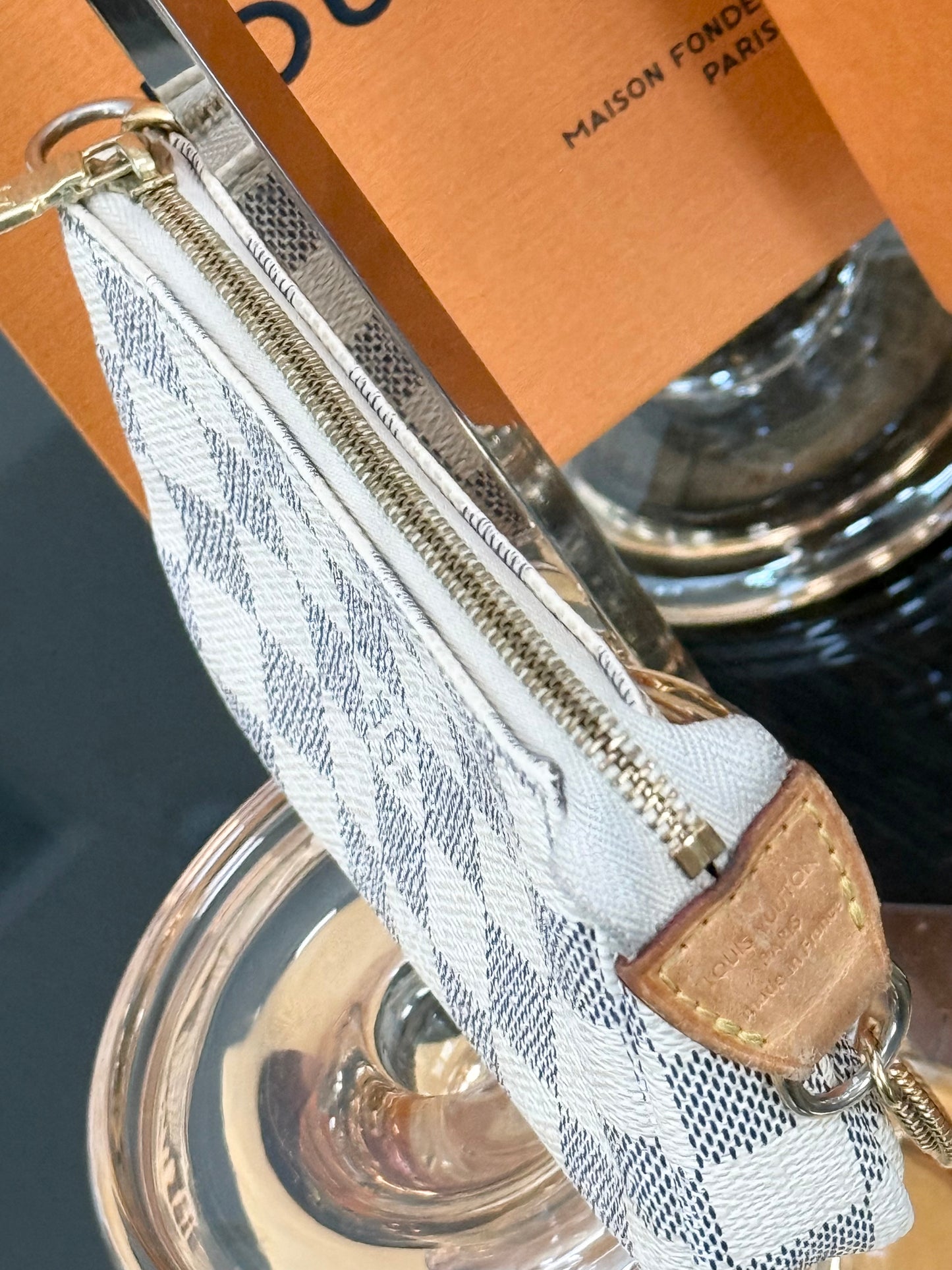 Mini Pochette Accessories in Azur - π
Year: 2010