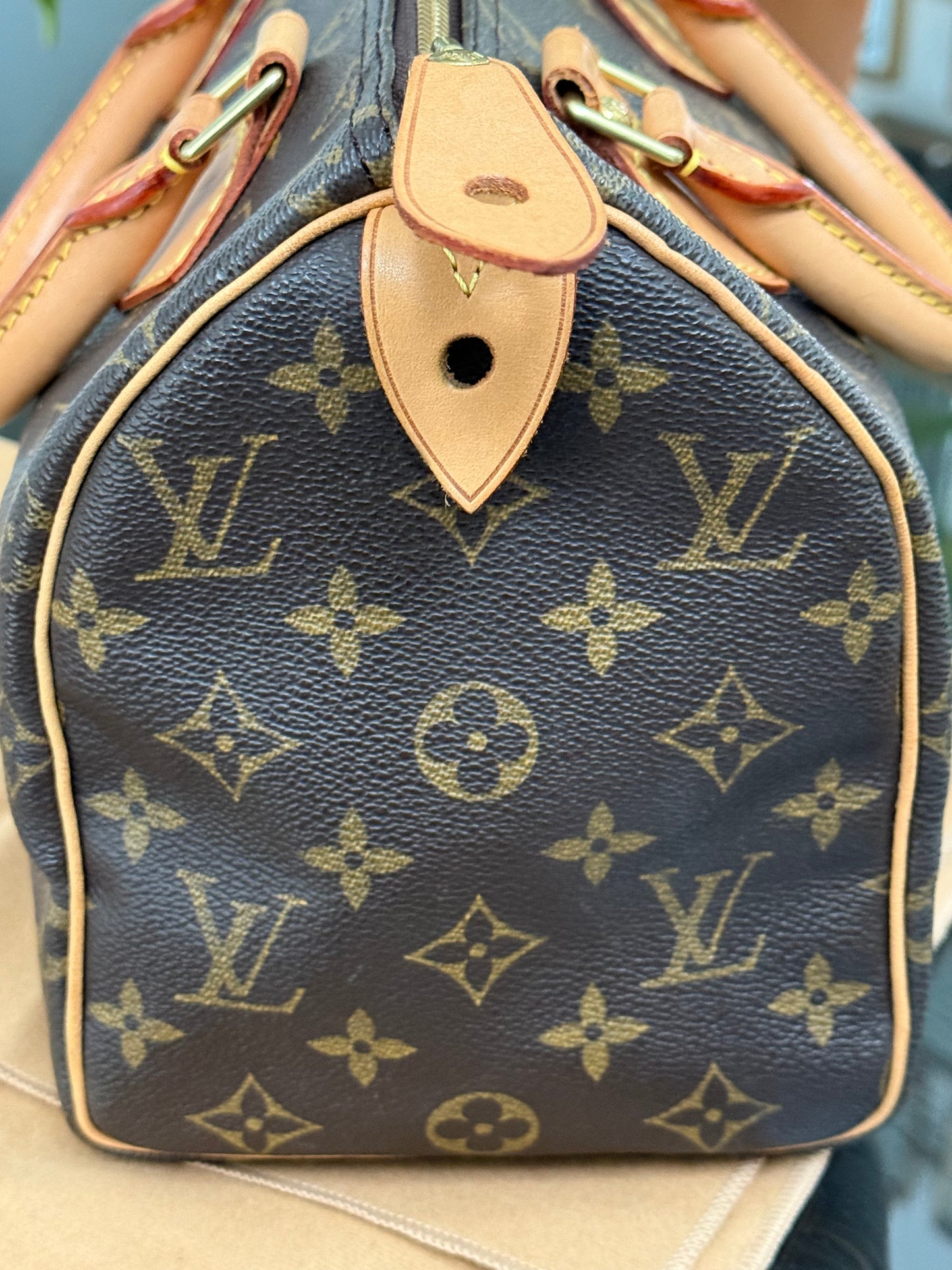 Speedy 25 with π Lock & Key and Dustbag π
Year: 2003