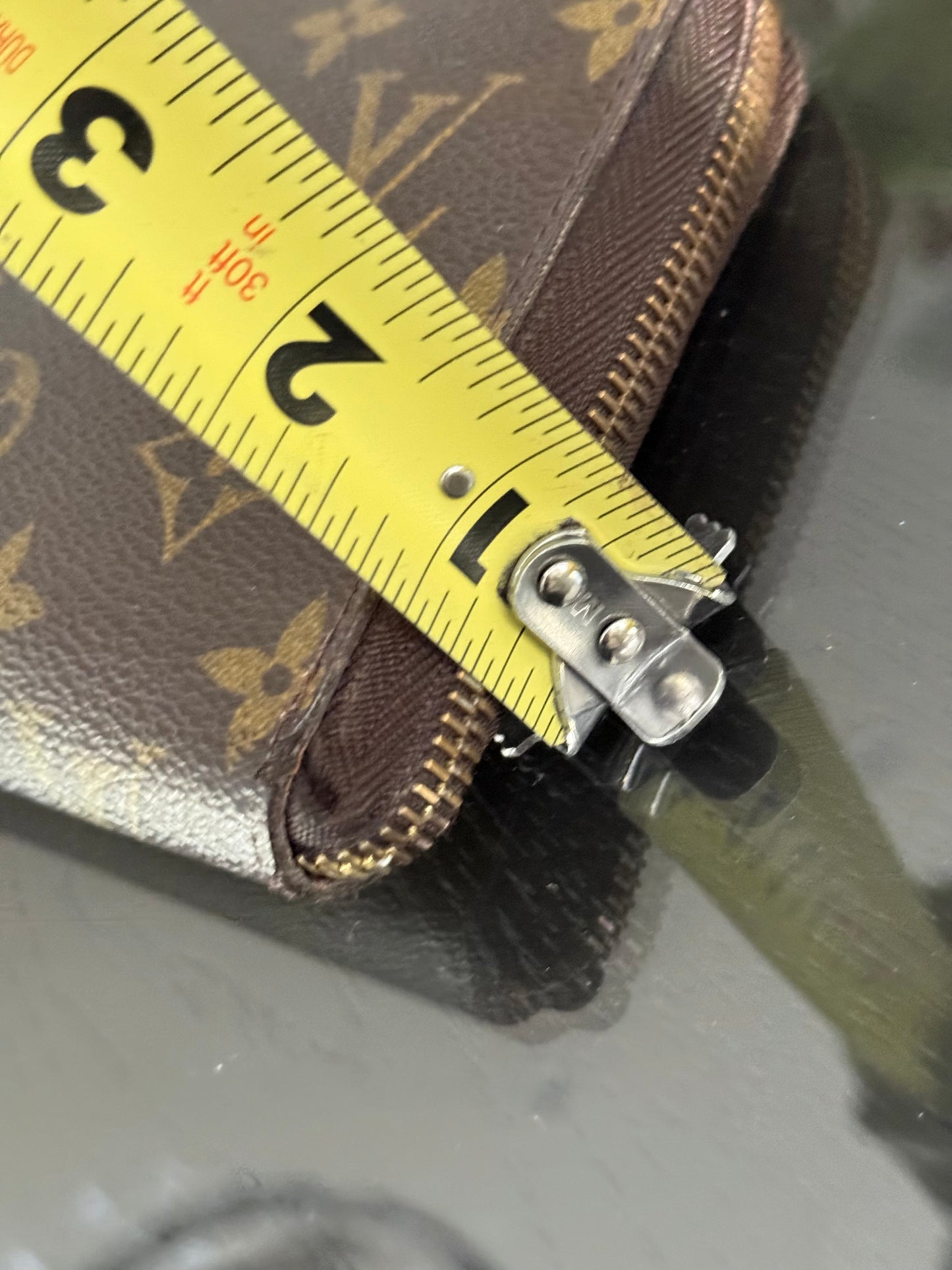 Zippy Wallet Organizer ๐
Year: 2008