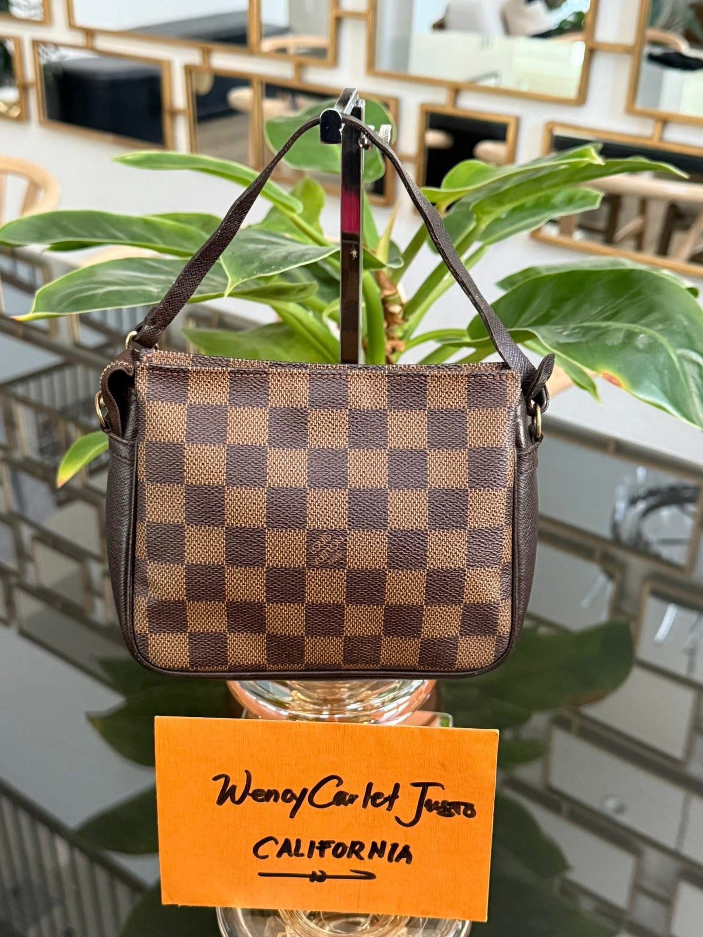 Damier Ebene Trousse Pochette - ๐
Year: 2008